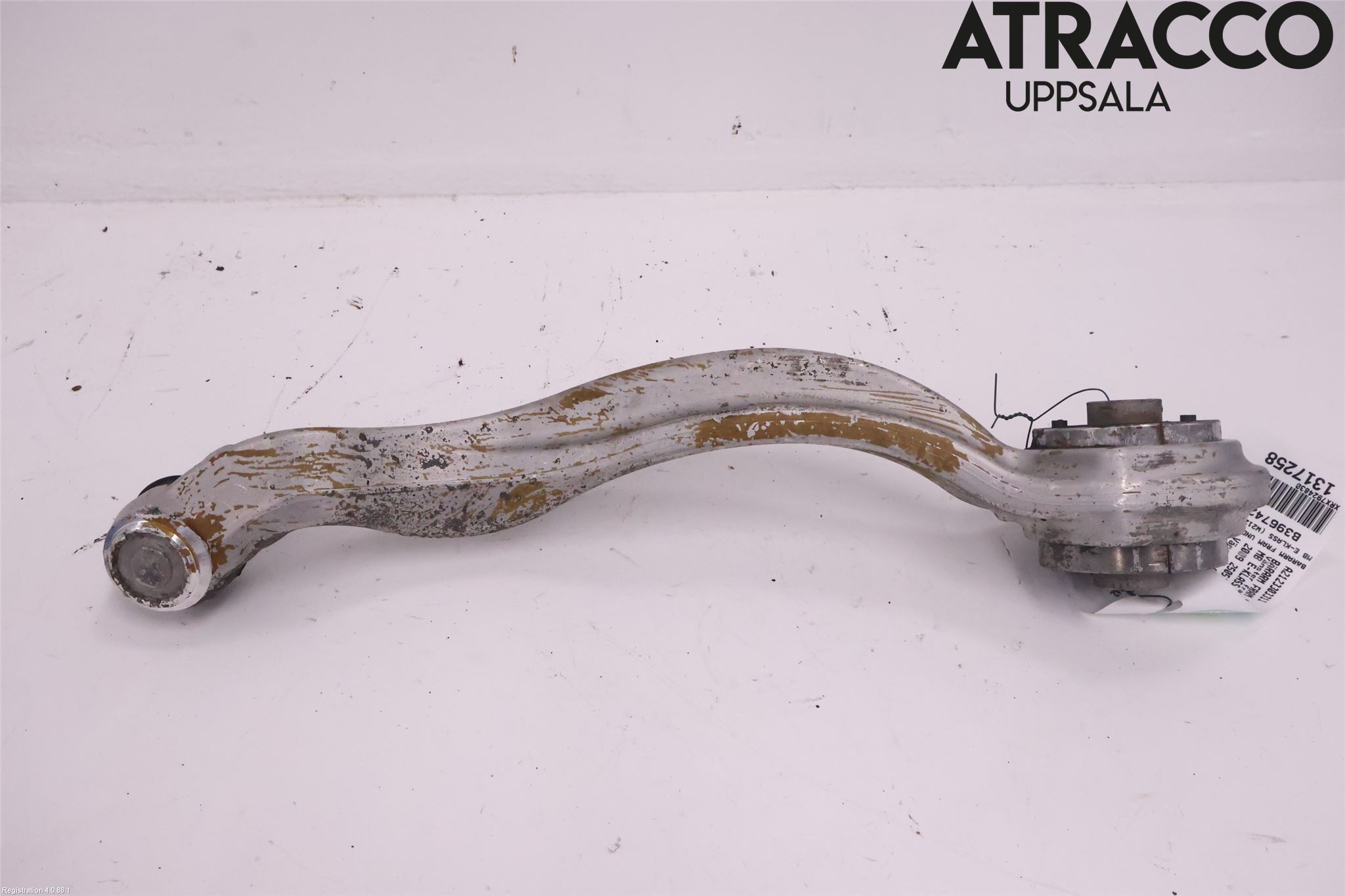 Mercedes-Benz MB E-KLASS (W212) 09-16 Bærearm Foran Venstre Nedre