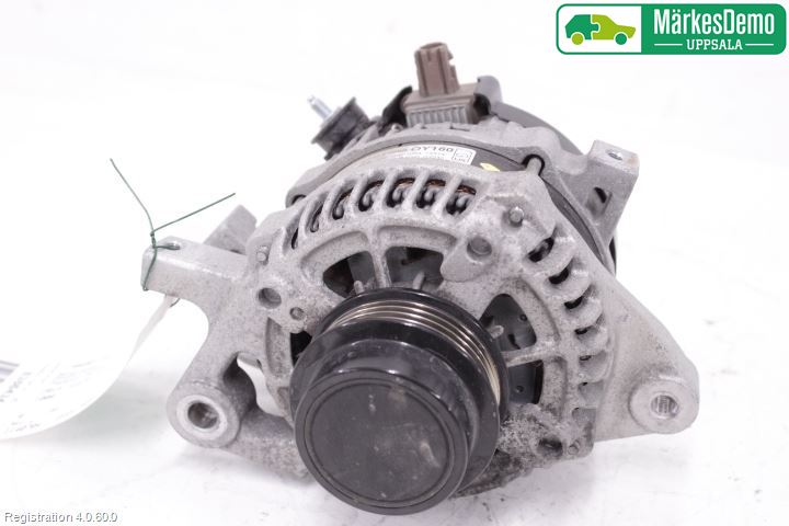 Toyota YARIS XP130 15-20 Dynamo
