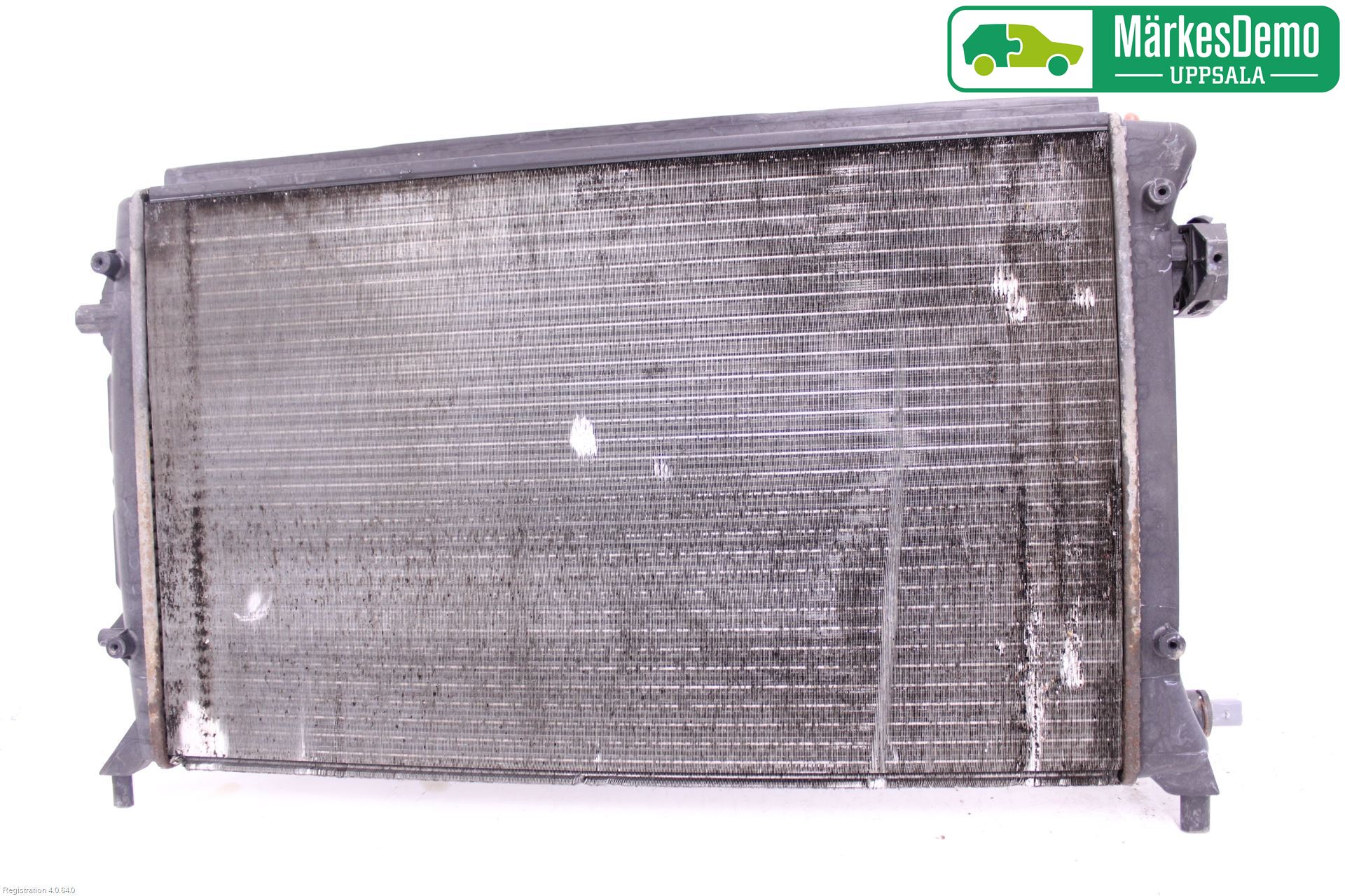 Volkswagen VW EOS  06-10 Radiator Manuell