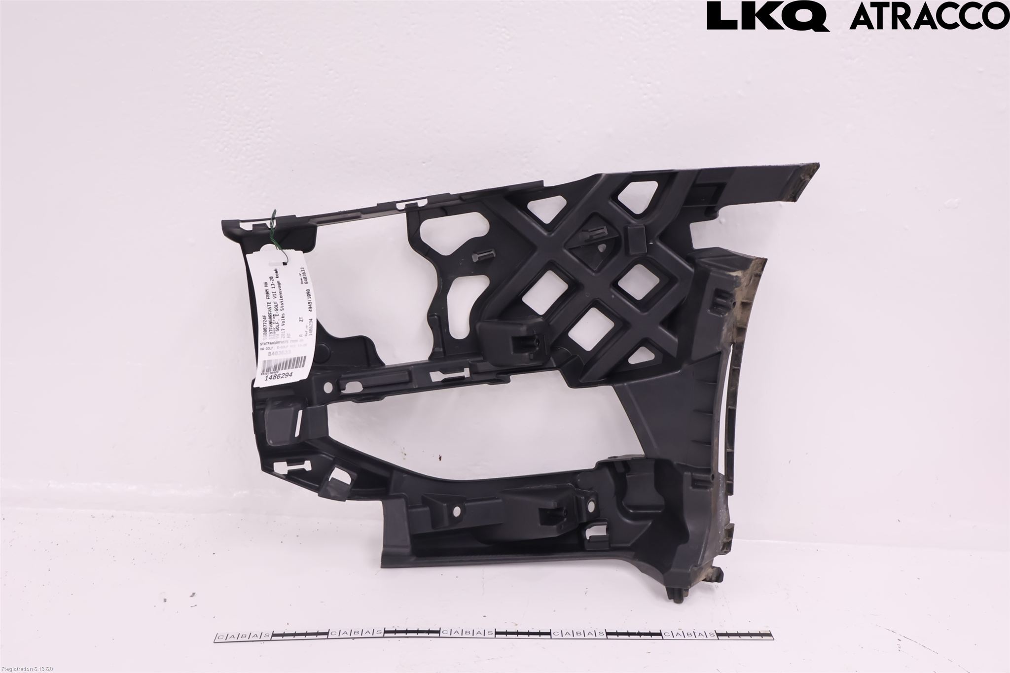 Volkswagen VW GOLF / E-GOLF VII 13-20 Støtfangerfeste Foran Høyre