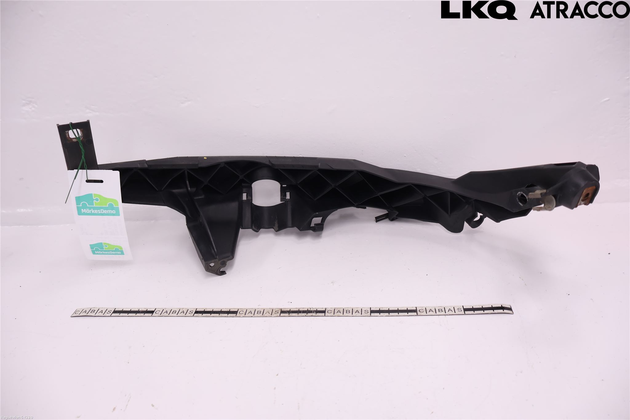 BMW 3 E90/91 SED/TOU 05-12 Frontlykt Holder-Feste