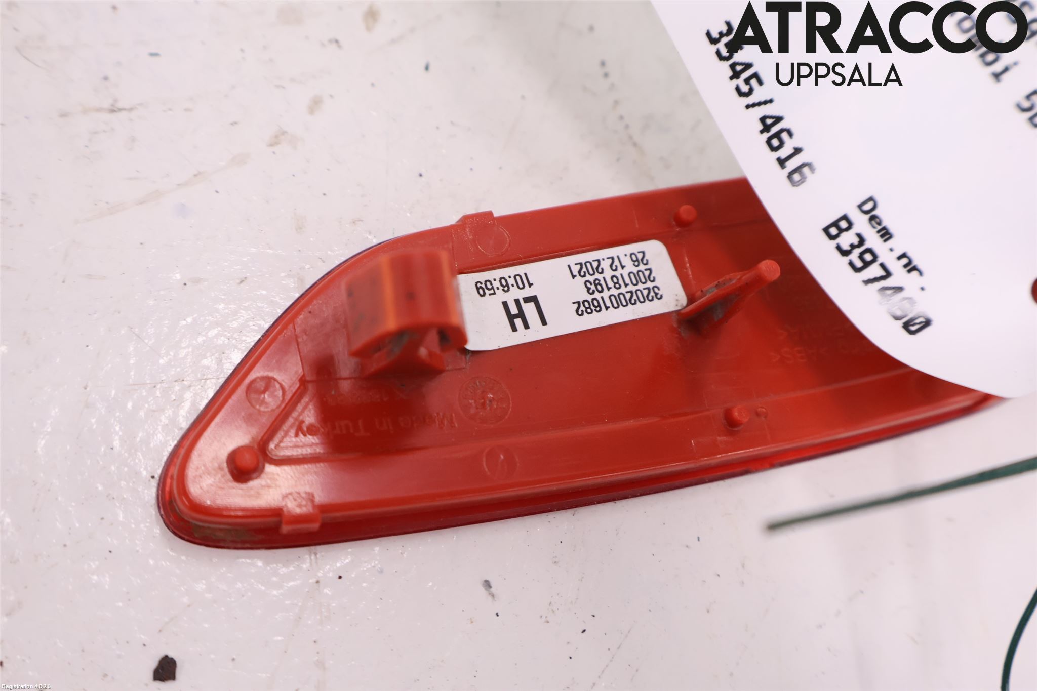 Opel CORSA F, CORSA-E 20- Refleks Bak