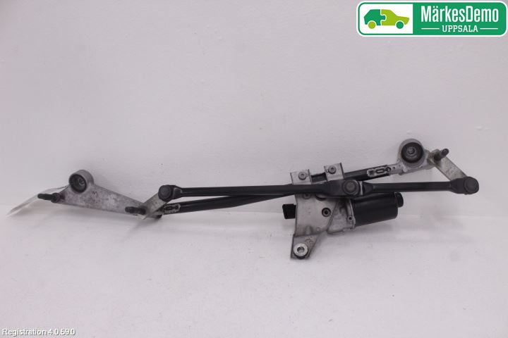 Mercedes-Benz MB CLA-KLASS (C117/X117) 13-19 Viskermotor Frontrute