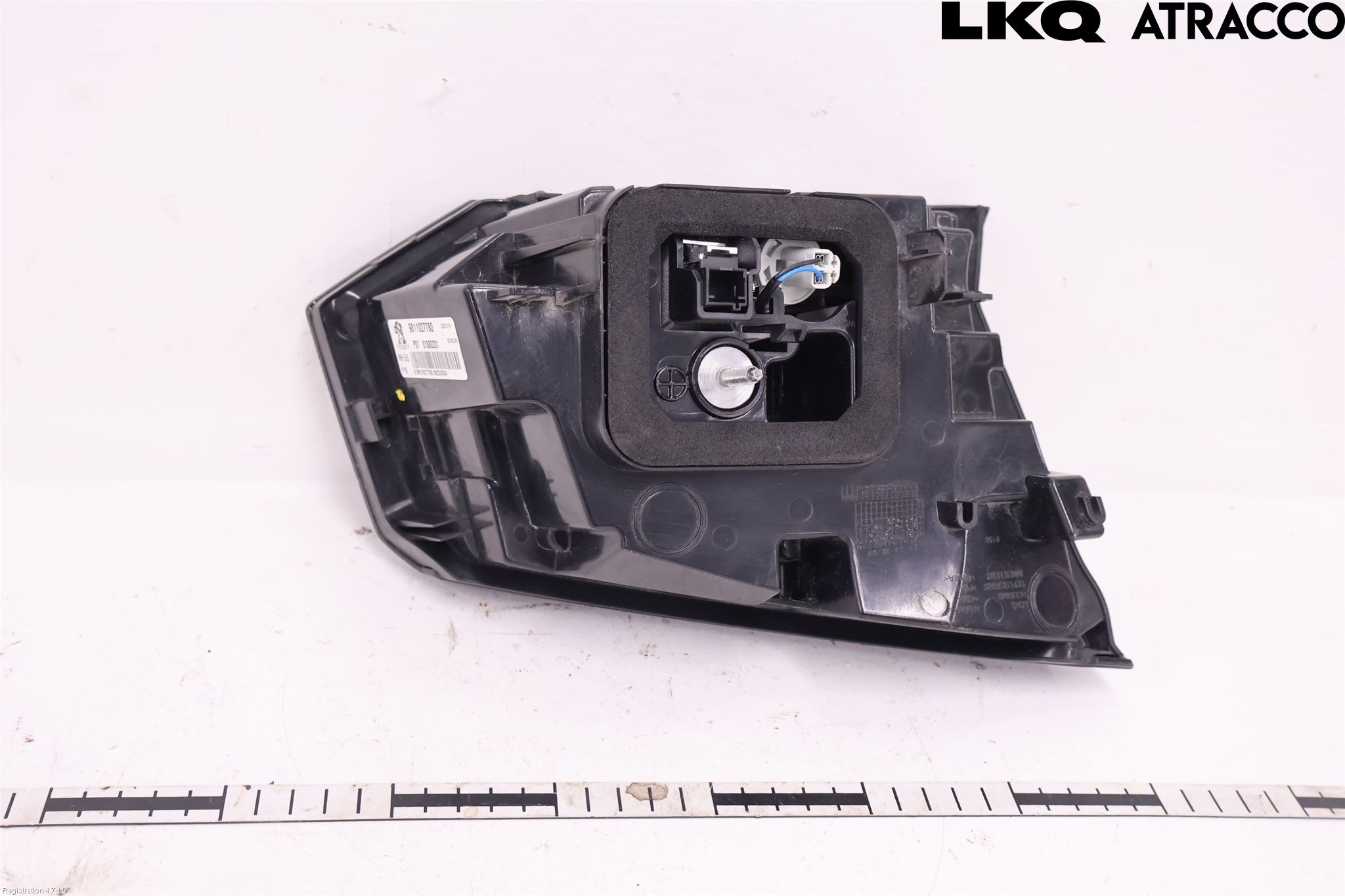 Peugeot 5008 17-24 Baklykt Høyre  På Luke(Indre)