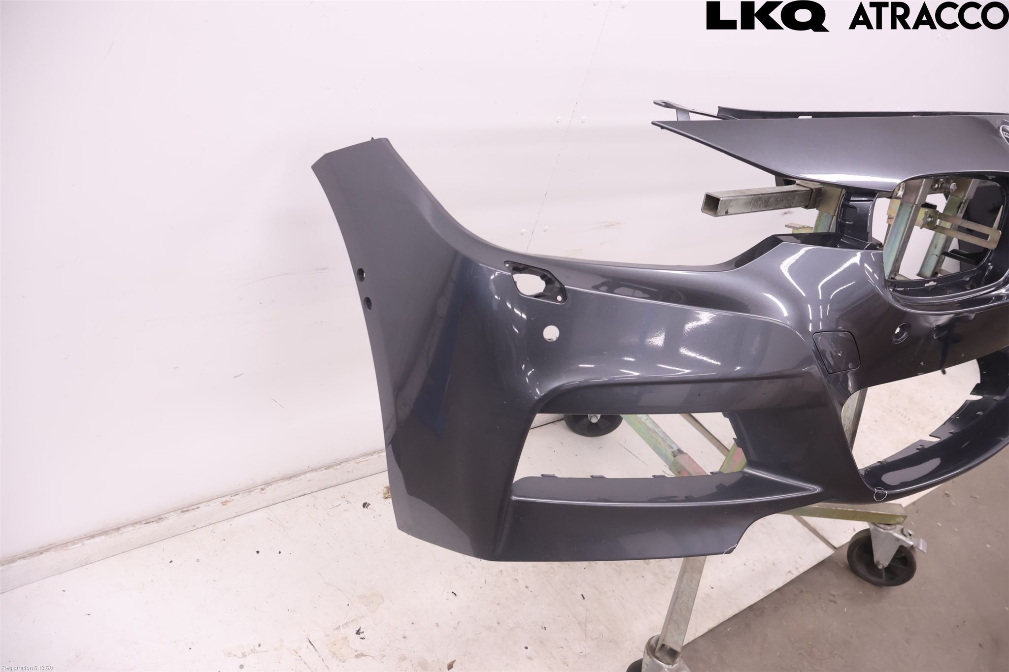 BMW 3 F30/F31/F80 12-19 Støtfanger Foran Plastdeksel