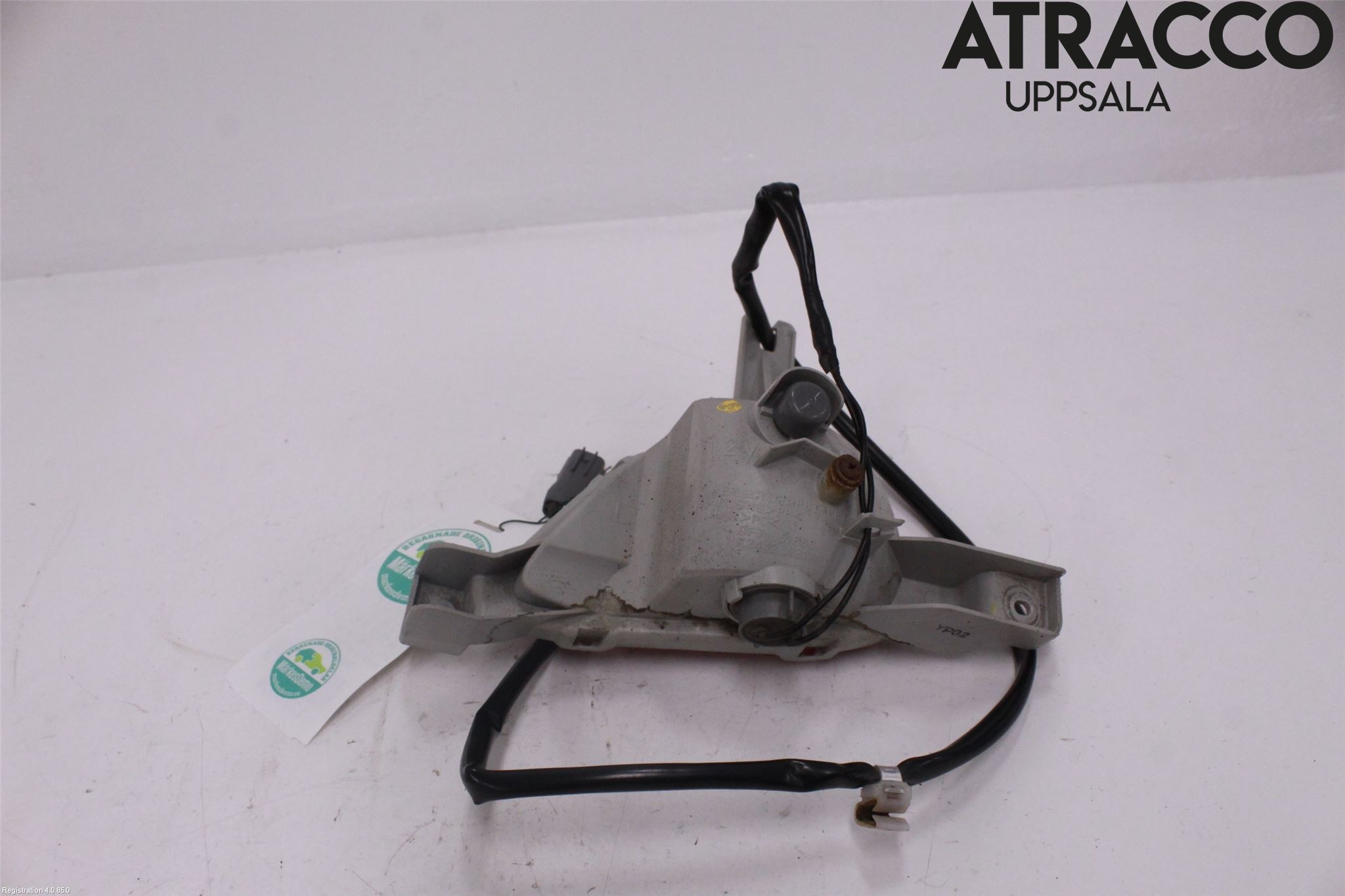 Mazda 2 (DE) 08-15 Refleks Bak