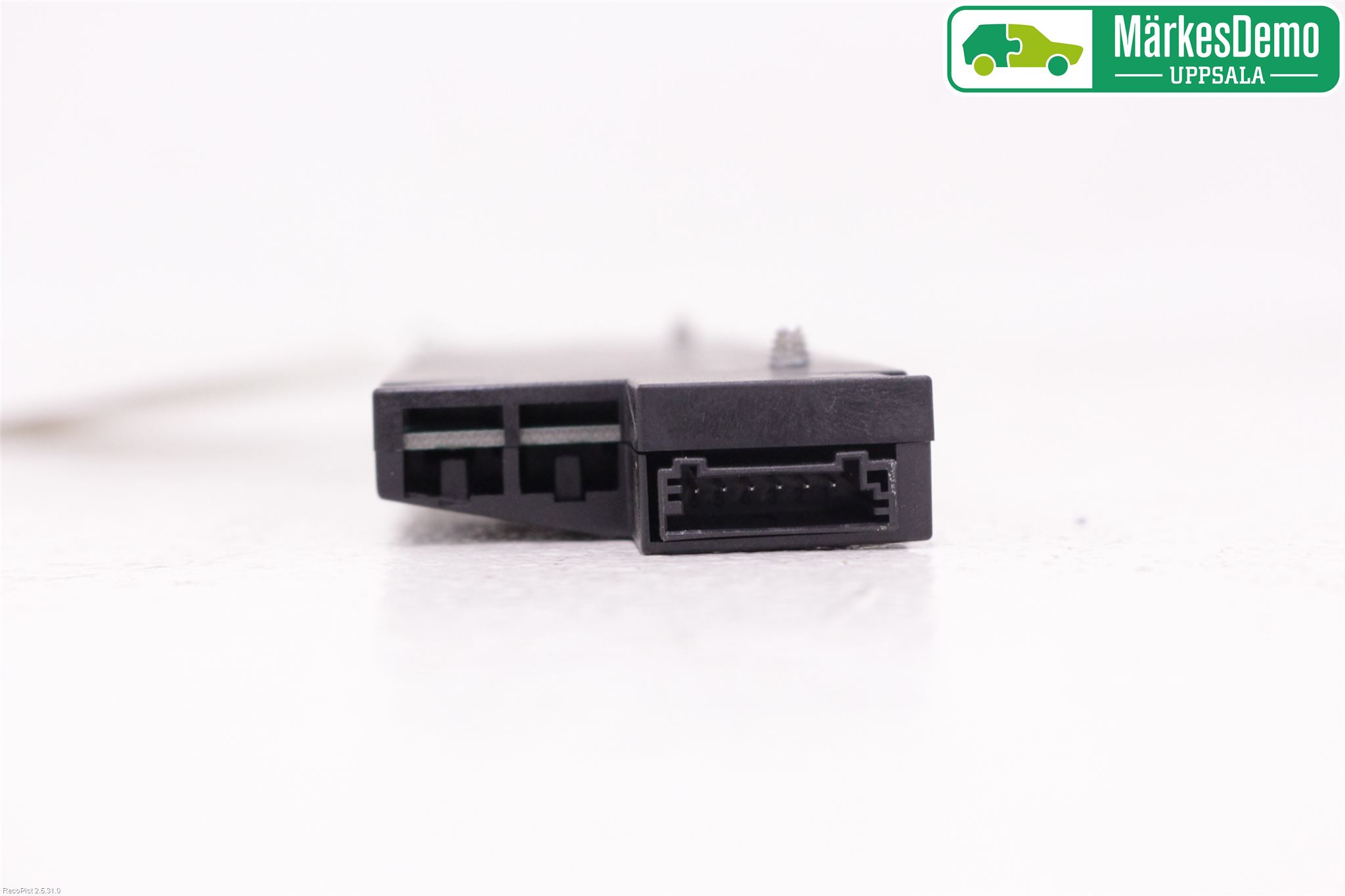 BMW 5 F10/F11/F18 09-17 Stereo Antenneforsterker