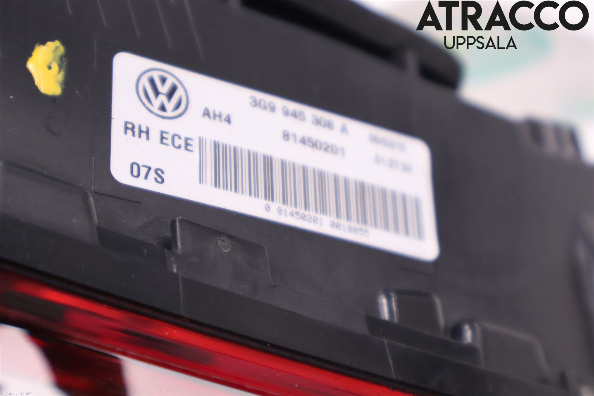 Volkswagen VW PASSAT 15-19 Baklykt Høyre  På Luke(Indre)