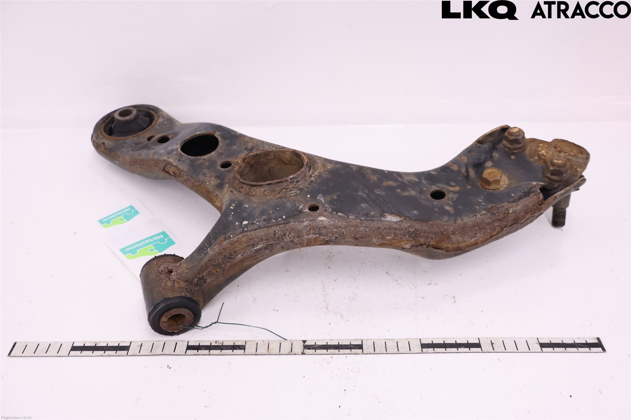 Toyota RAV4 13-18 Bærearm Foran Høyre Nedre