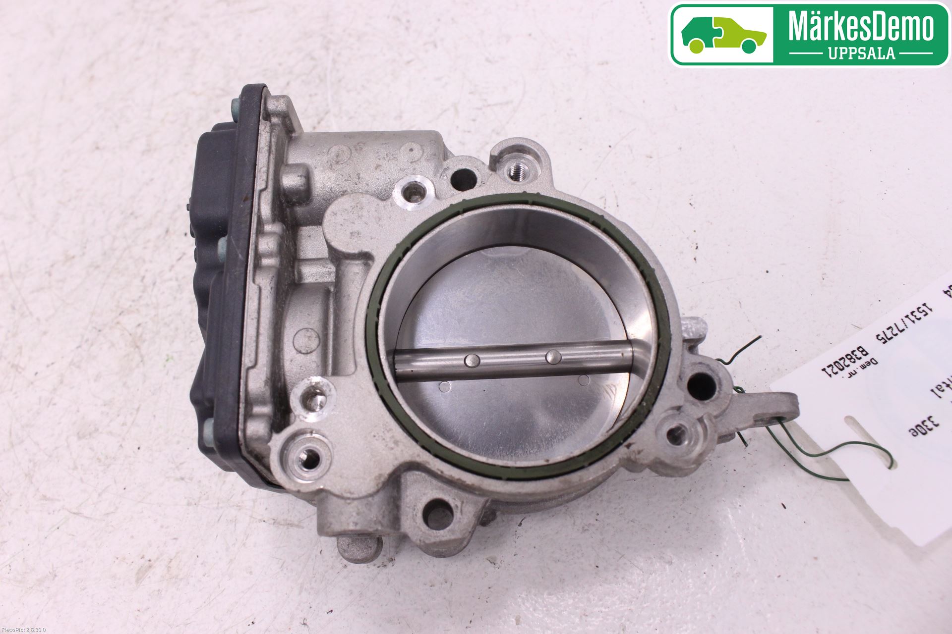 BMW 3 F30/F31/F80 12-19 Inns Spjeldhus