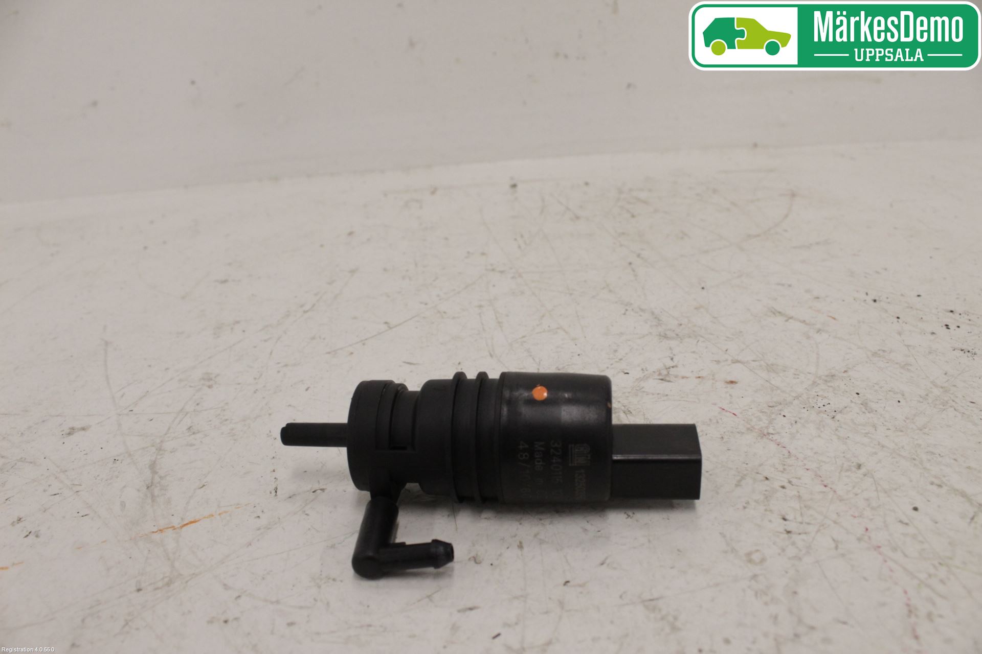 Suzuki SWIFT 11-16 Spylerpumpe Frontrute
