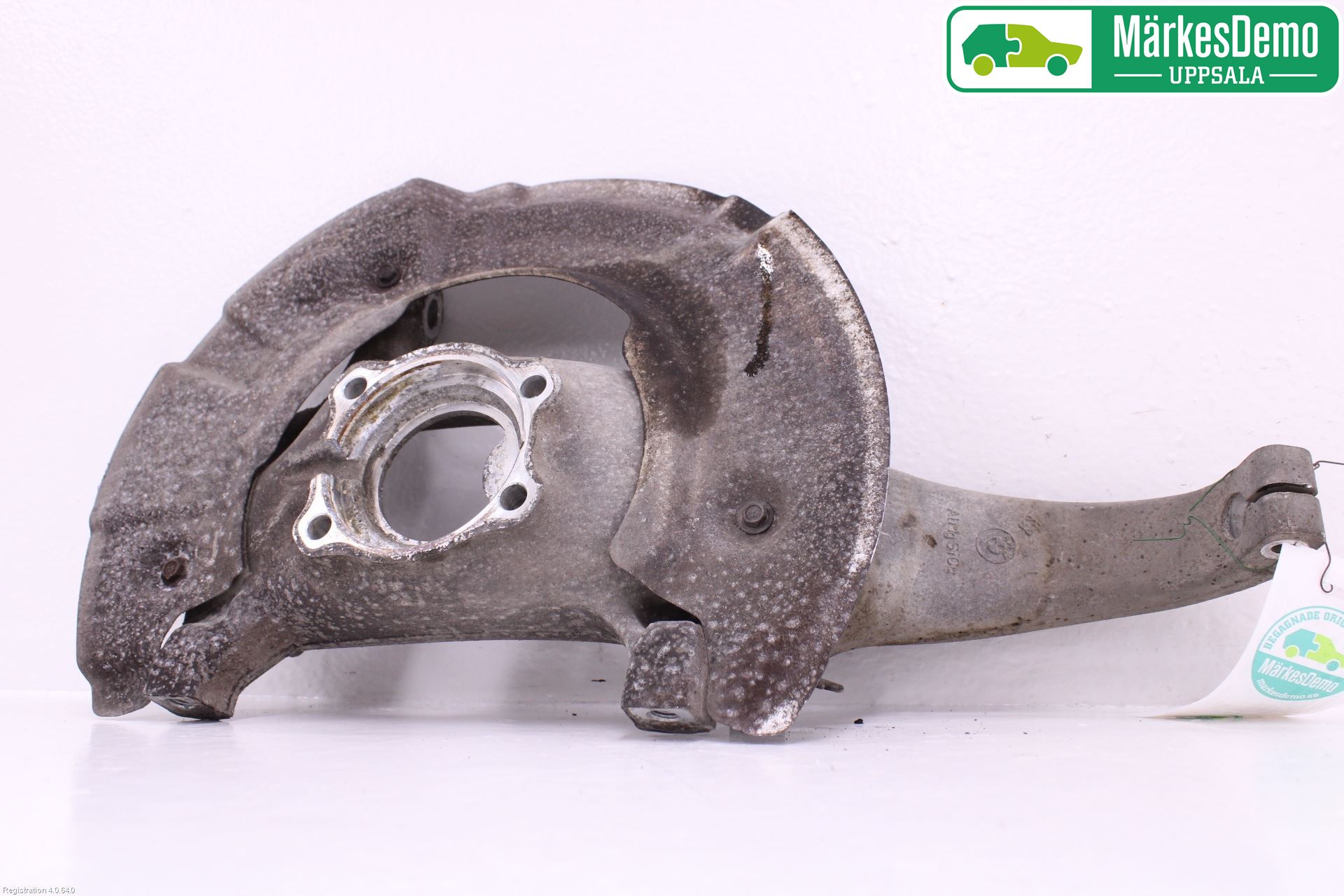 BMW 5 F10/F11/F18 09-17 Spindel Vf