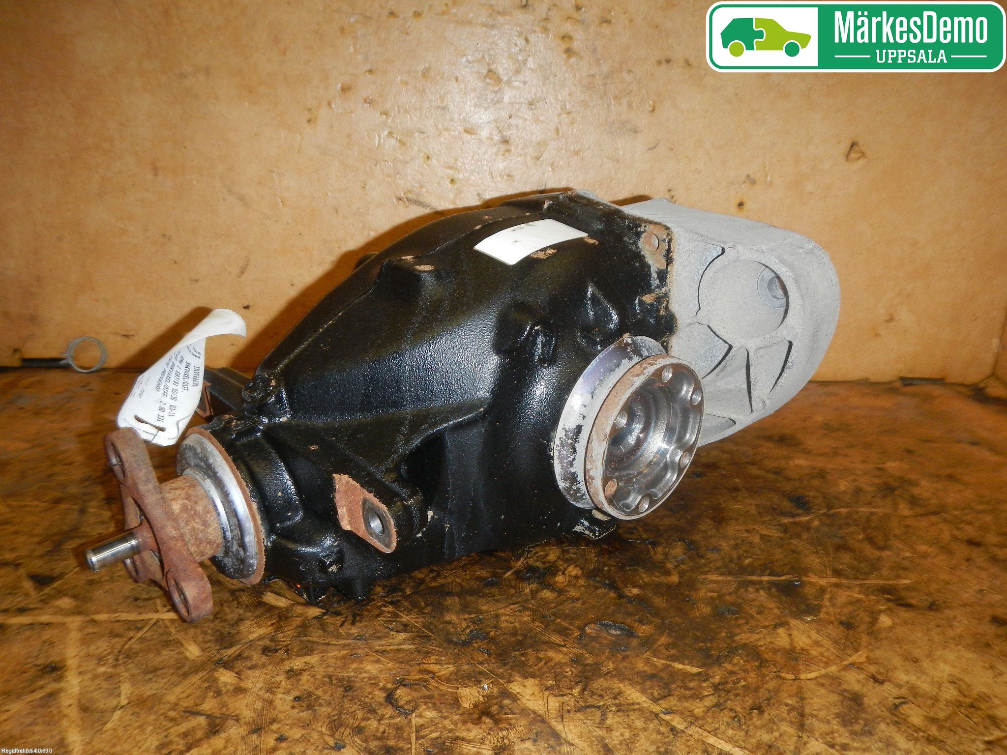 BMW 1 E87/81 5D/3D 03-11 Bakaksel Kardang Bak -Diff