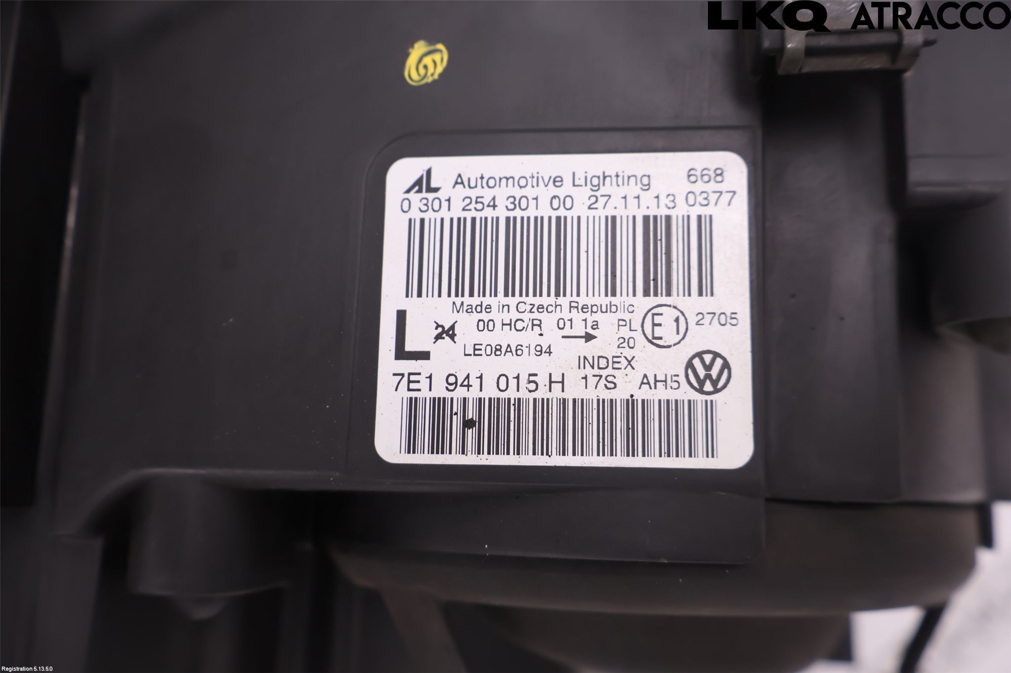 Volkswagen VW TRANSP/CARAVELLE (T5) 04-15 Frontlykt Venstre