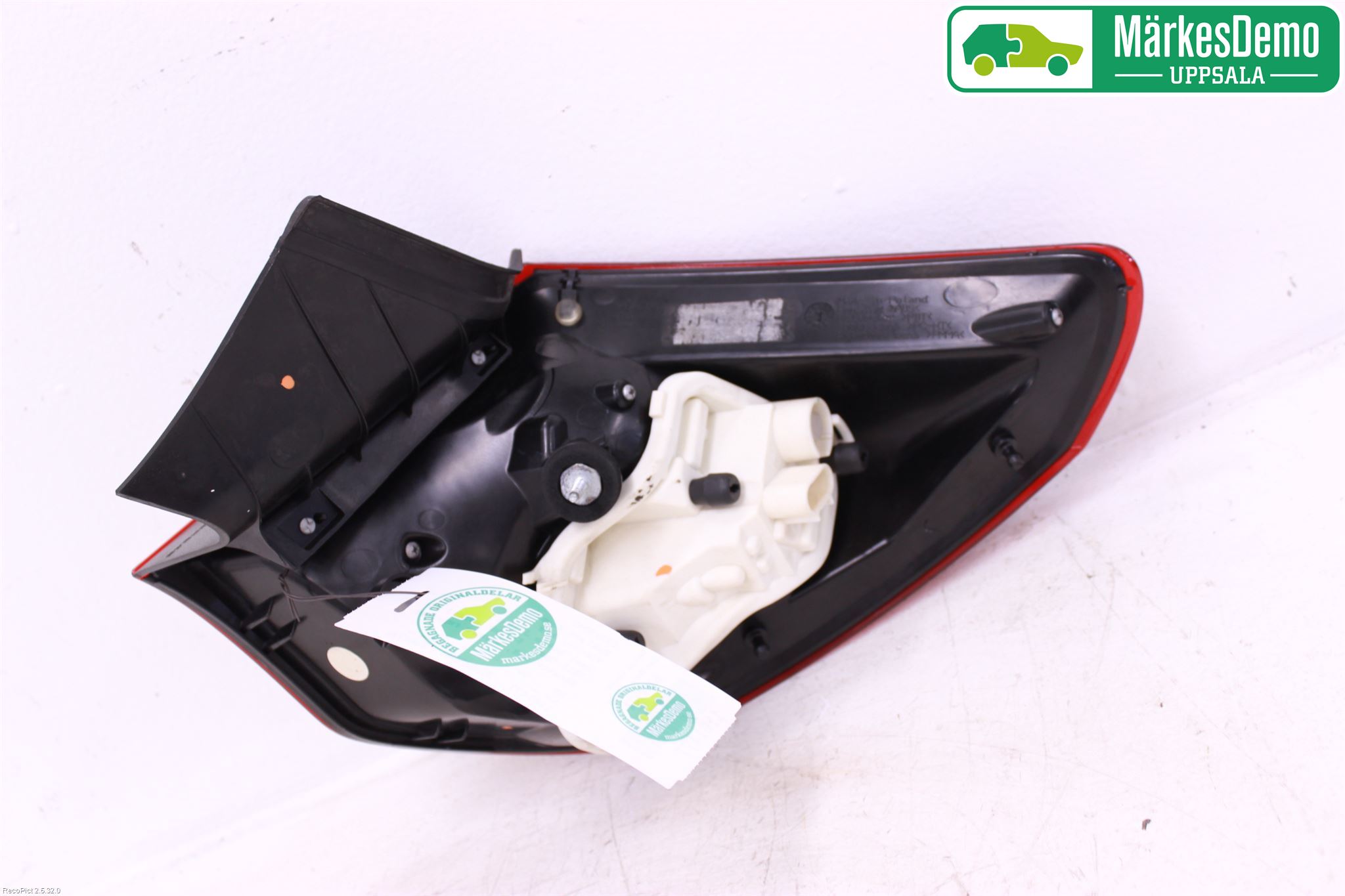 Opel ASTRA J 10-15 Baklykt Venstre