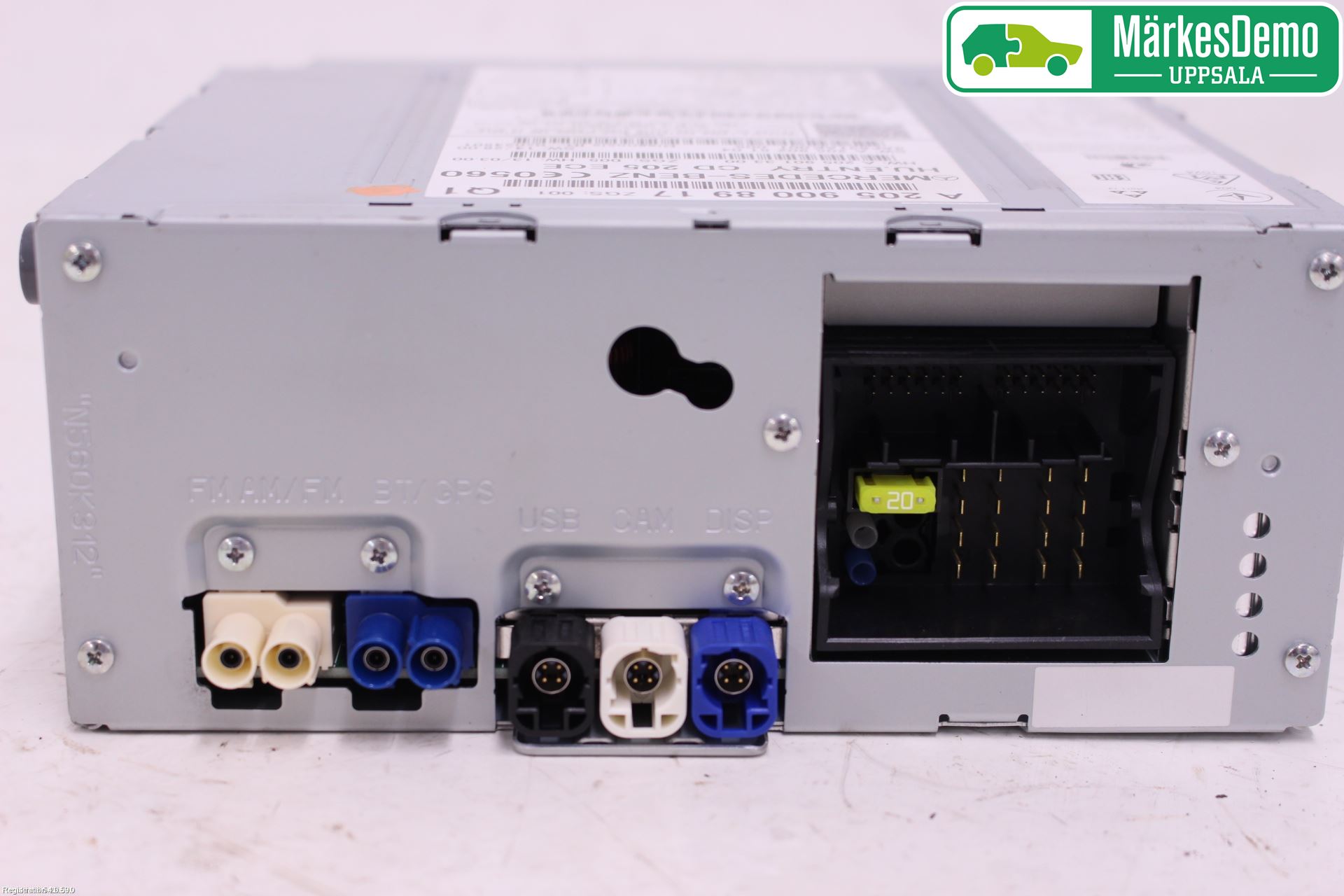 Mercedes-Benz MB C-KLASS (W205) 14-21 Stereo Radio Med Cd