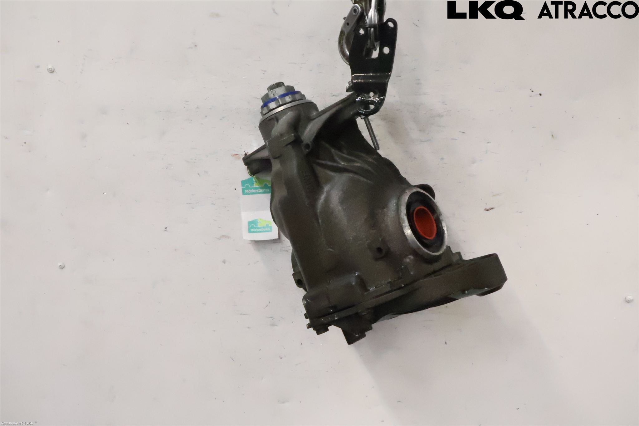 BMW 5 F10/F11/F18 09-17 Bakaksel Kardang Bak -Diff