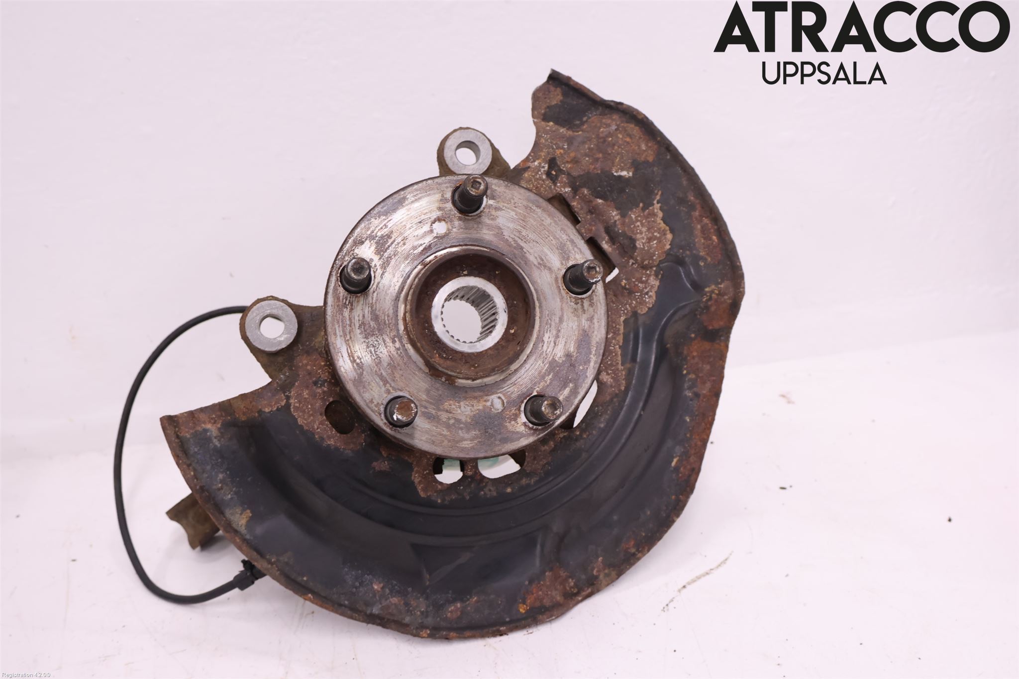 Toyota AURIS 13-19 Spindel Hf