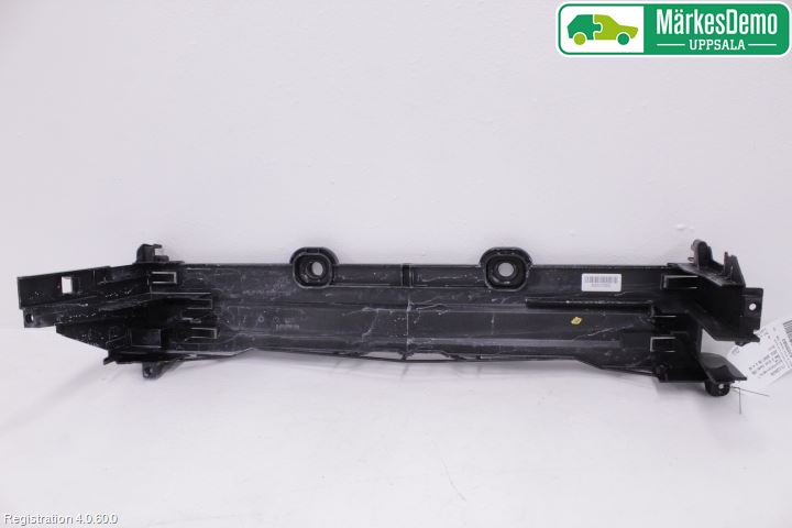 BMW 6 GRAN COUPÉ F06 12-19 Radiator Feste - Ramme - Bjelk
