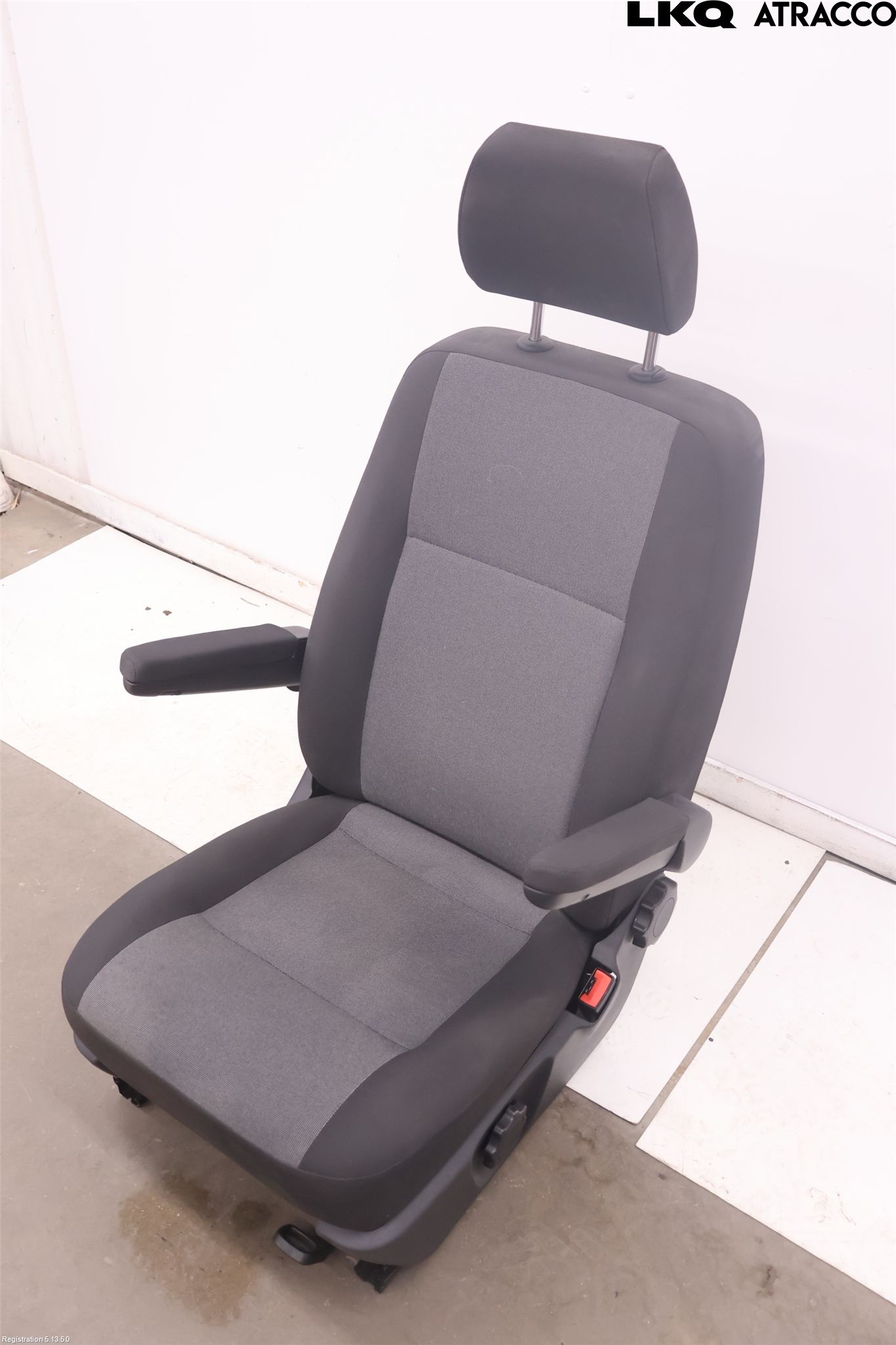 Volkswagen VW TRANSP/CARAVELLE (T6) 16-22 Innr Sete Foran Høyre