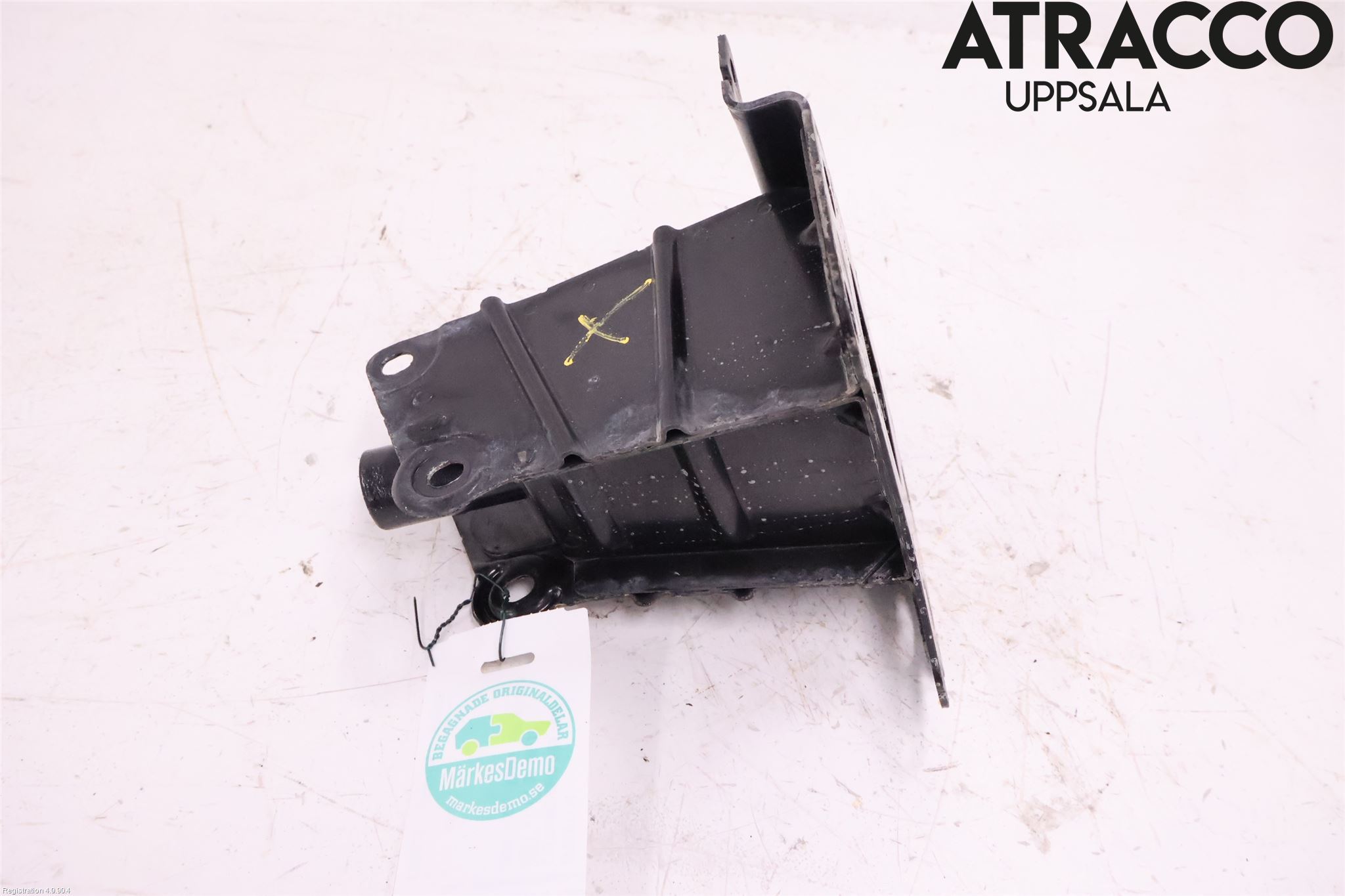 Audi A3/S3 05-13 Støtfanger Foran Feste