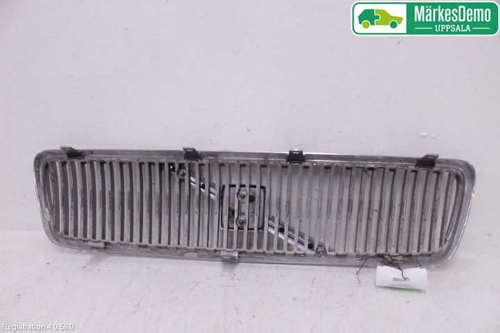 Volvo V70 00-04 Grill-Gitter