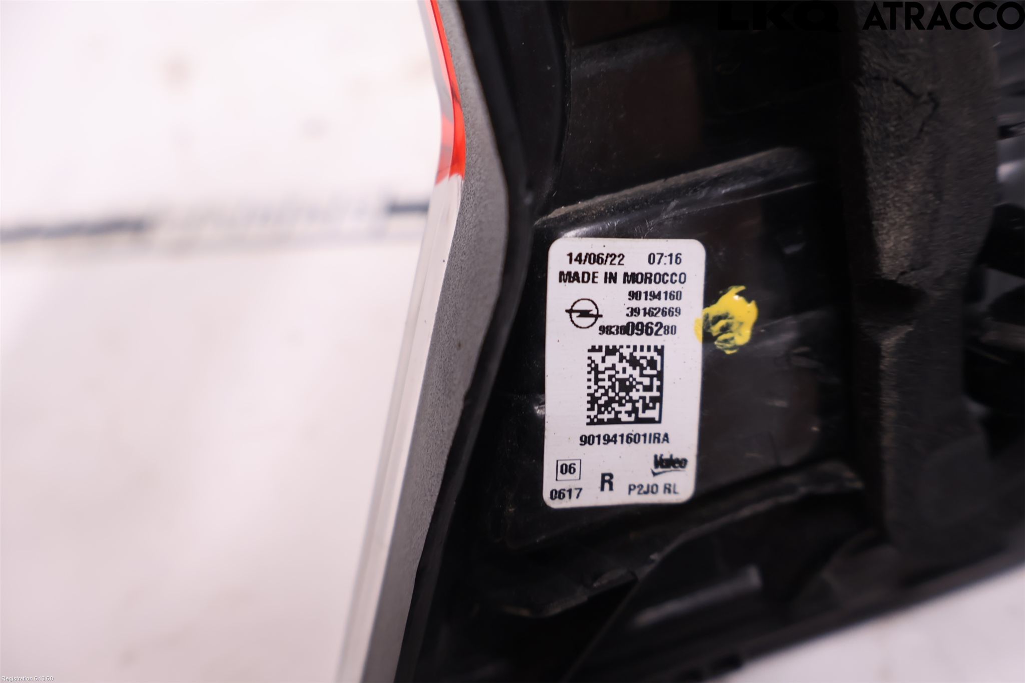 Opel CORSA F, CORSA-E 20- Baklykt Høyre  På Luke(Indre)