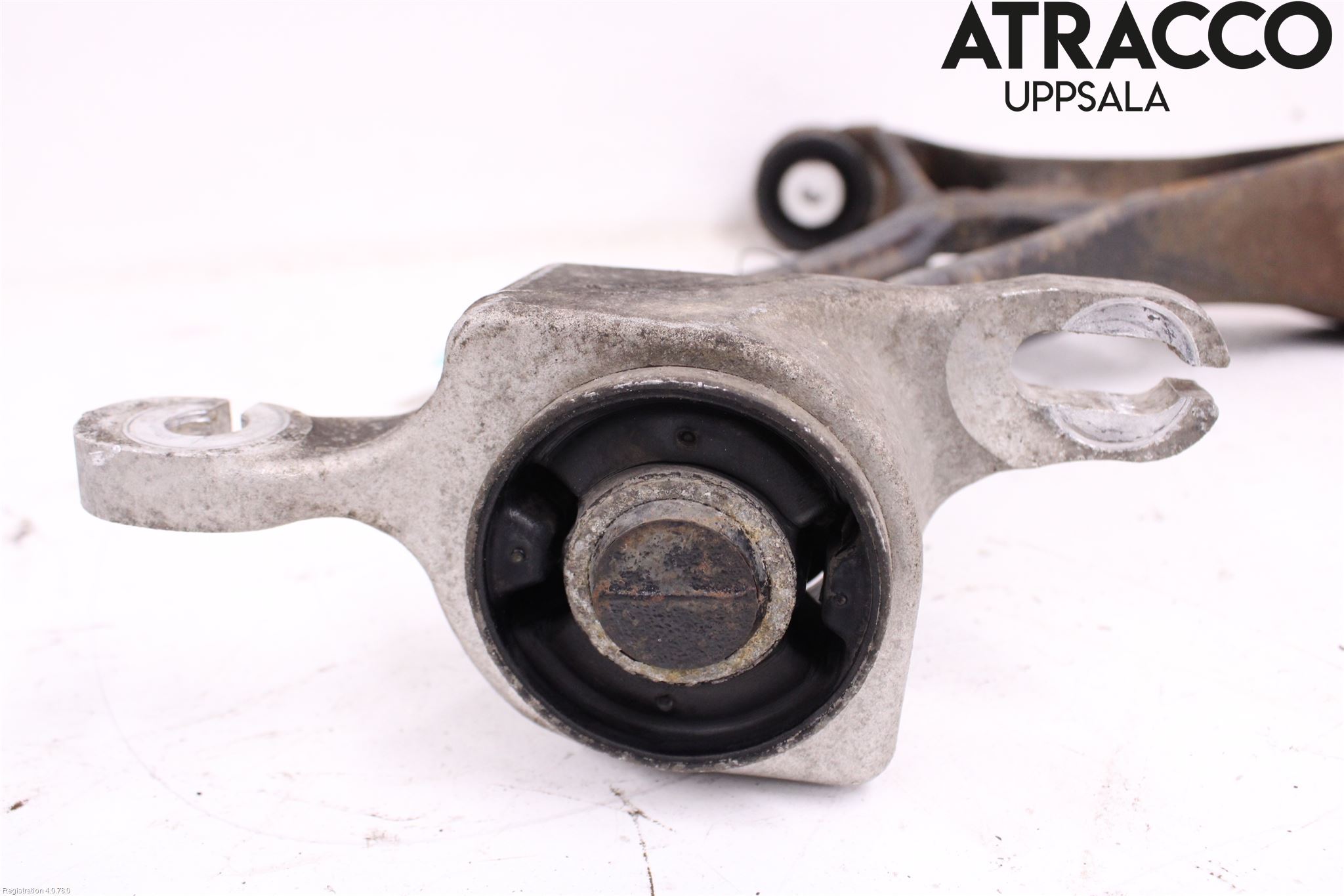 Mercedes-Benz MB ML (W164) 05-11 Bærearm Foran Venstre Nedre