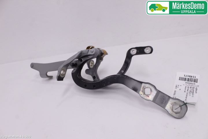 BMW 5 G30/G31/F90 17-23 Bakluke Hengsel Venstre