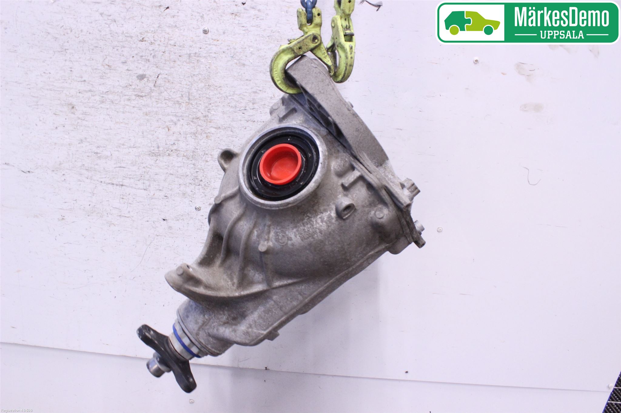 BMW 5 G30/G31/F90 17-23 Bakaksel Kardang Bak -Diff