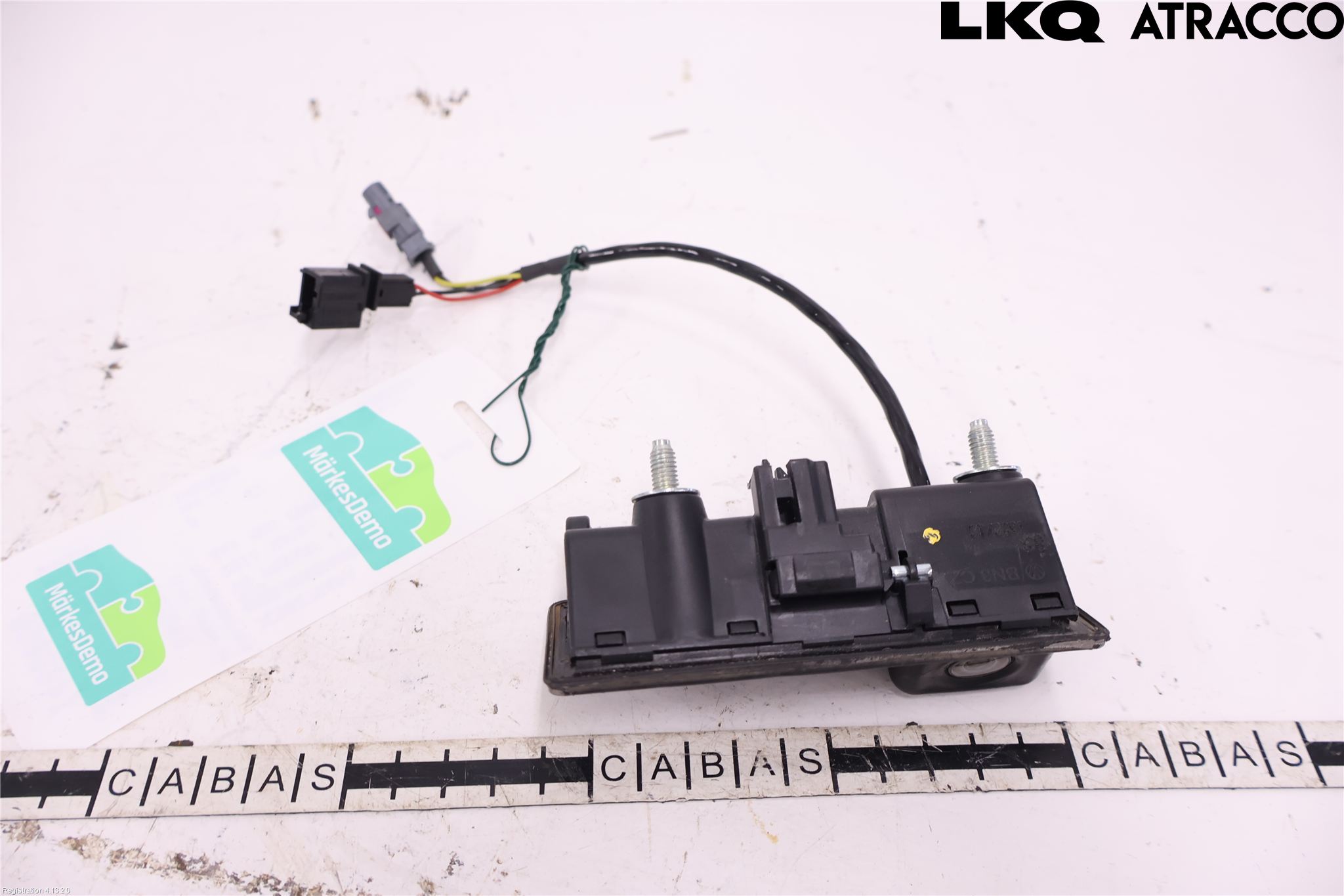 Volkswagen VW PASSAT 11-14 Bakluke Handtak Ytre