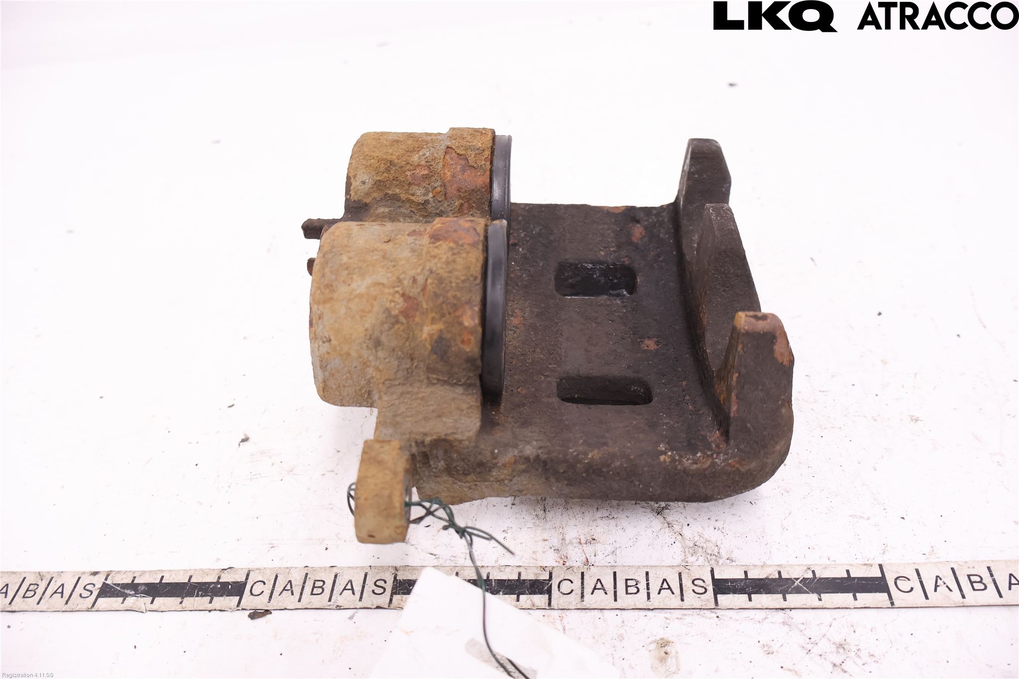 Subaru LEGACY    04-06 Bremsecaliper Foran Venstre