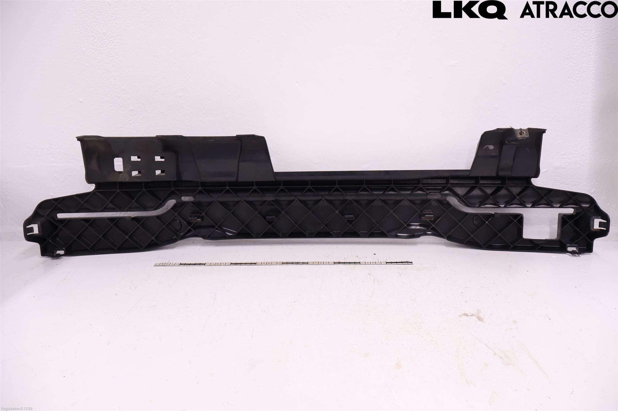 BMW 5 F10/F11/F18 09-17 Støtfanger Bak Midt Del
