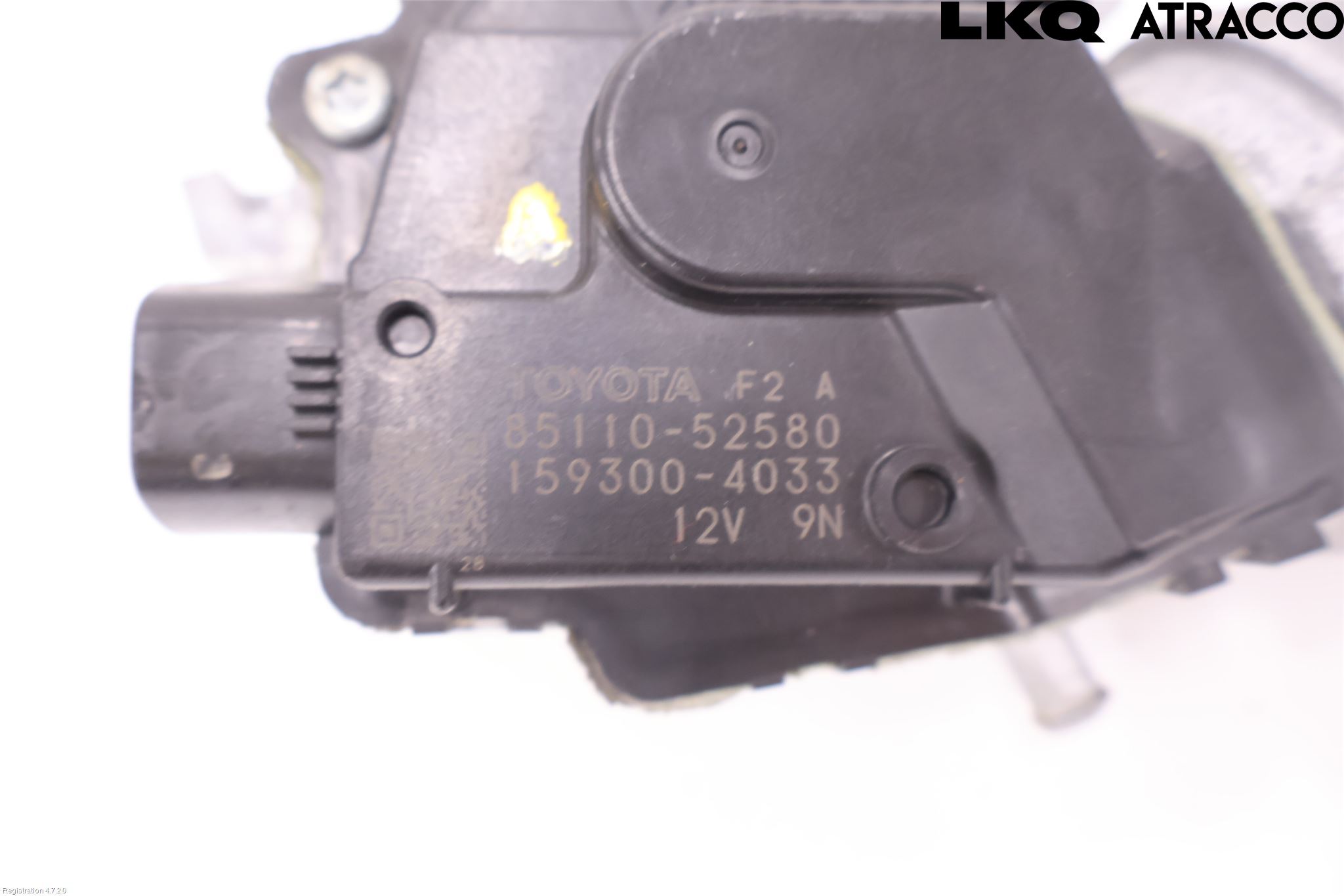 Toyota VERSO-S 11-16 Viskermotor Frontrute
