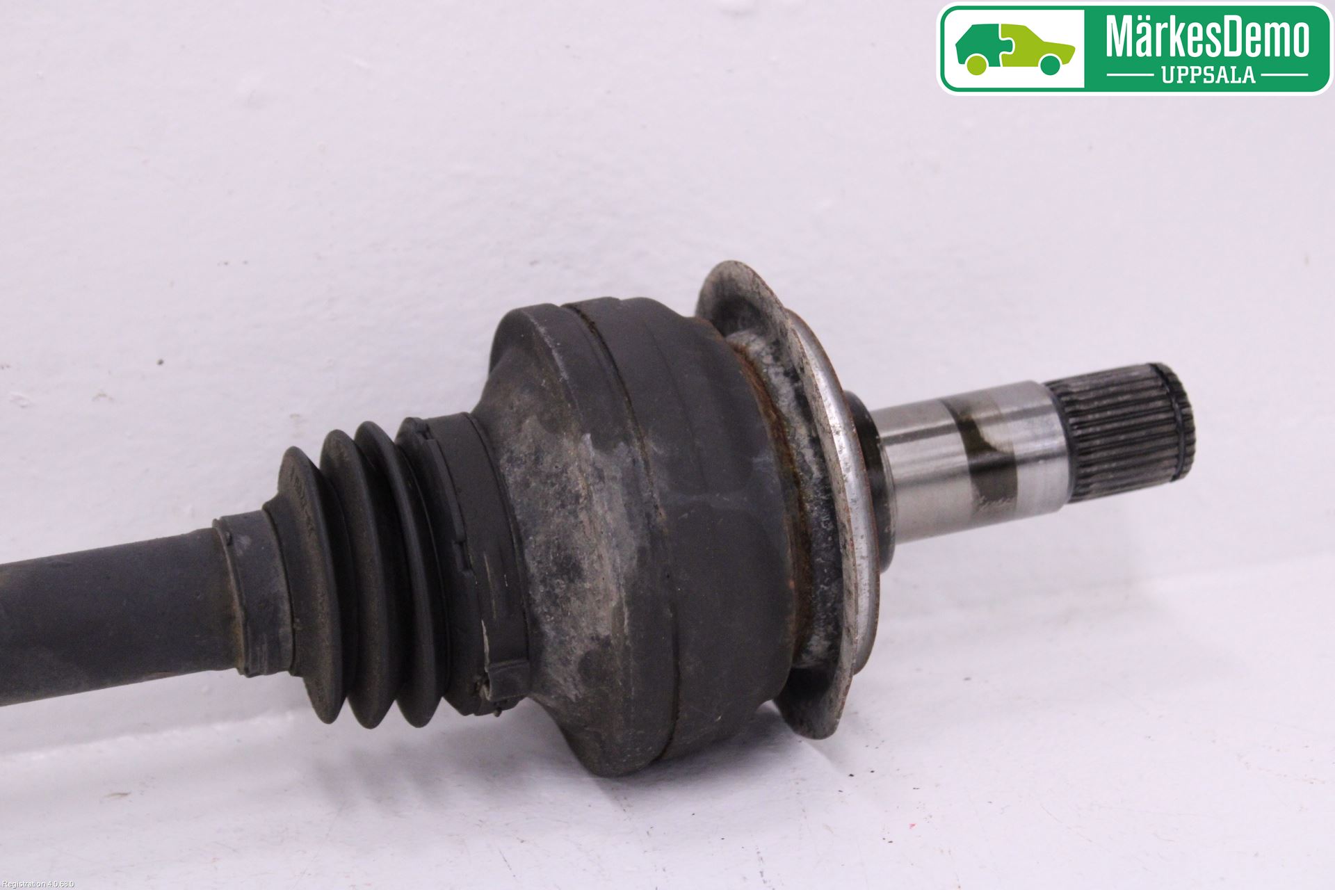 Mercedes-Benz MB E-KLASS (W211) 02-09 Drivaksel Bak Kompl Venstre