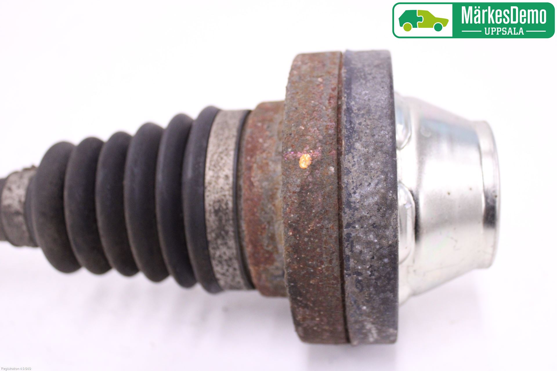Volkswagen VW TOUAREG 7P 11-18 Drivaksel Foran Kompl Venstre