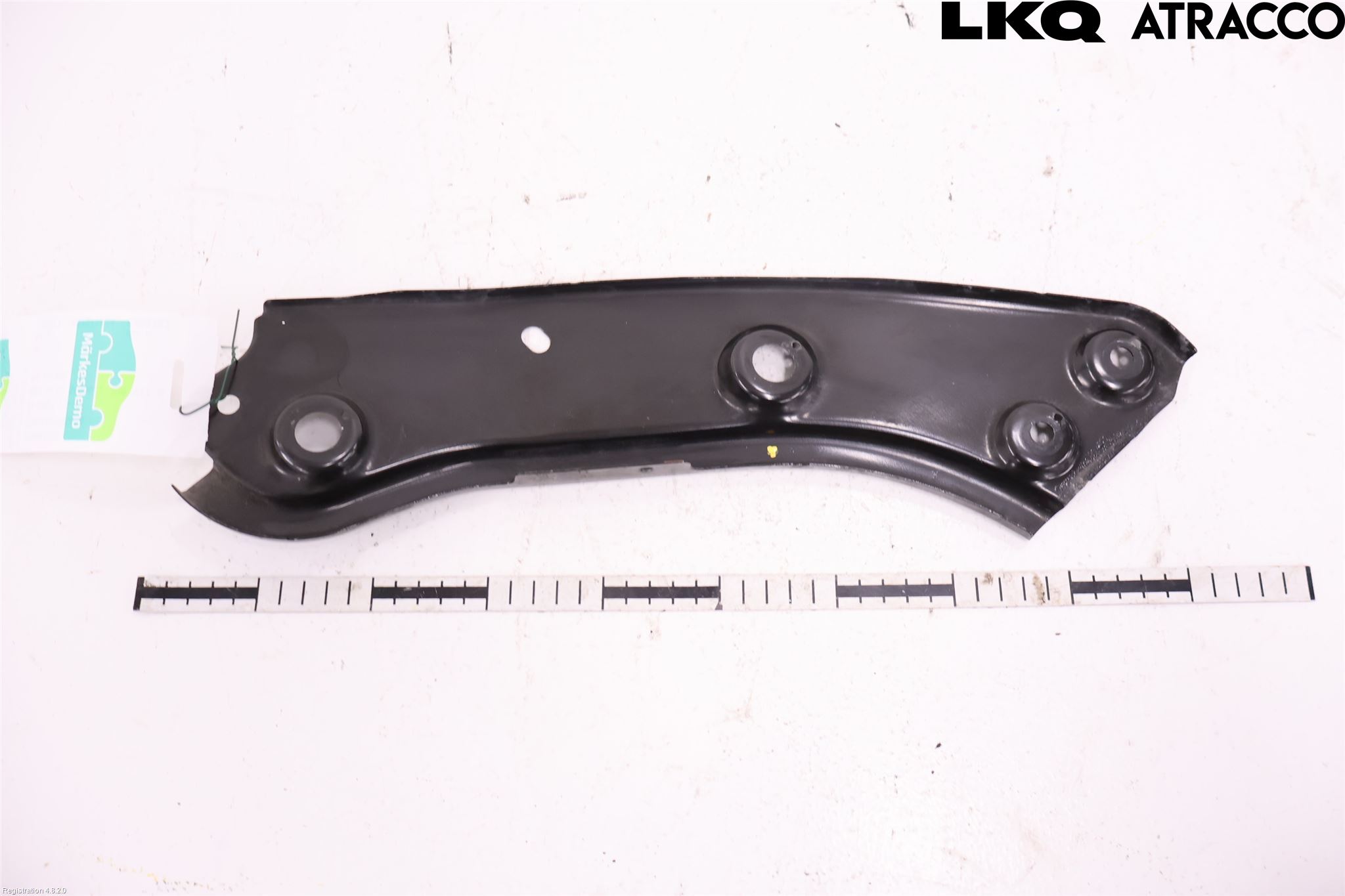 Volkswagen VW CADDY 11-15 Frontlykt Ramme H Lyktering