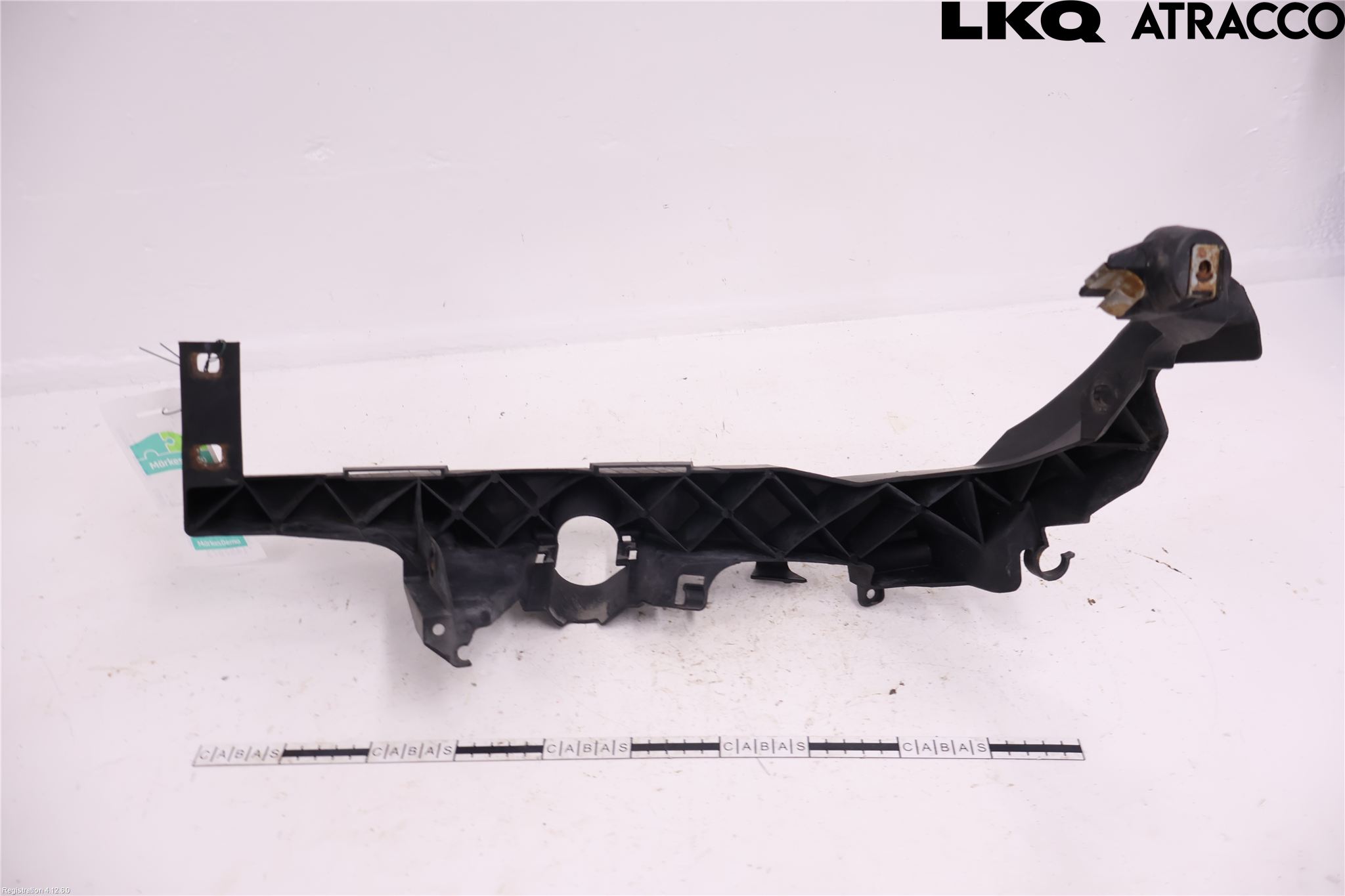 BMW 3 E90/91 SED/TOU 05-12 Frontlykt Holder-Feste