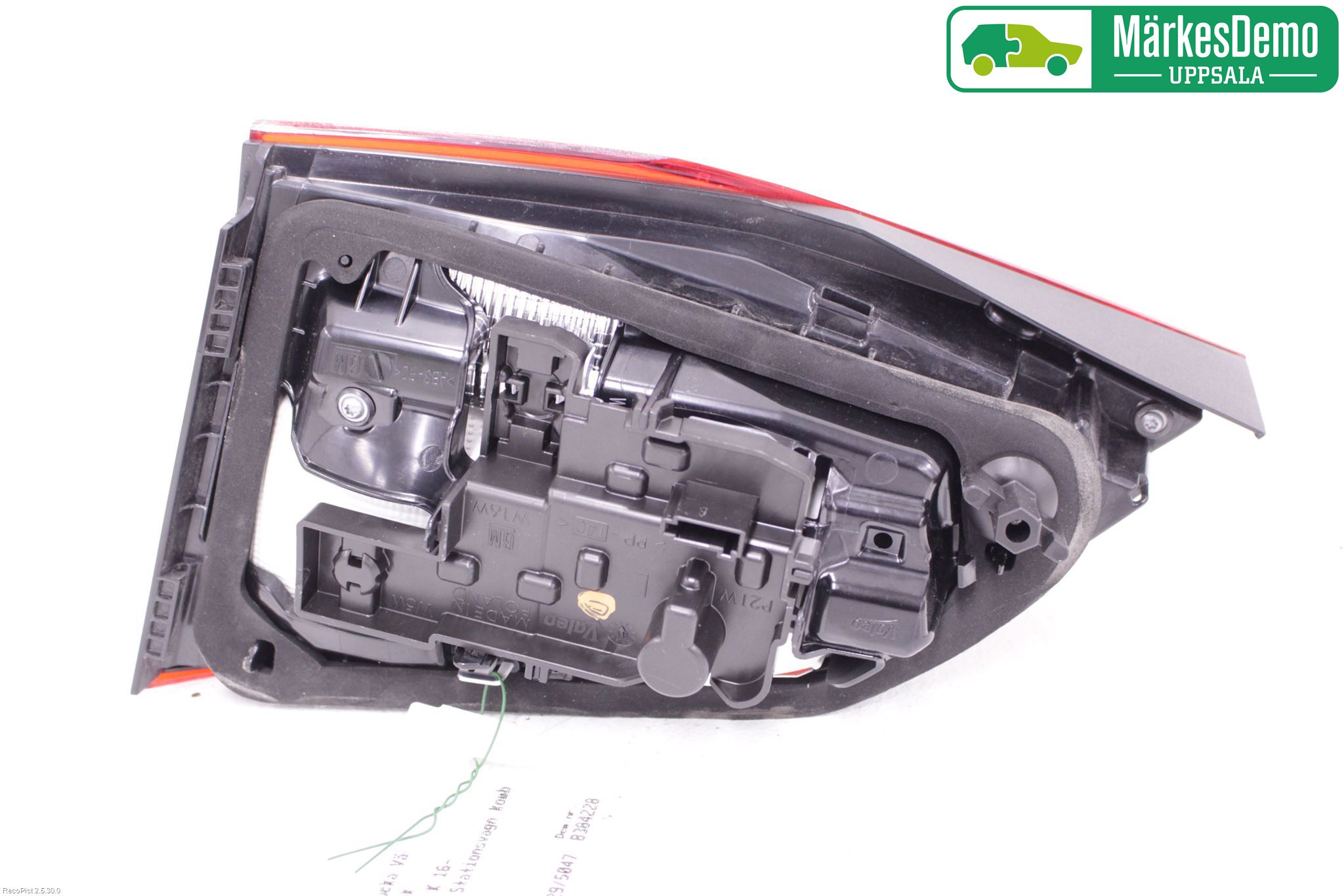 Opel ASTRA K 16-22 Baklykt Venstre  På Luke(Indre