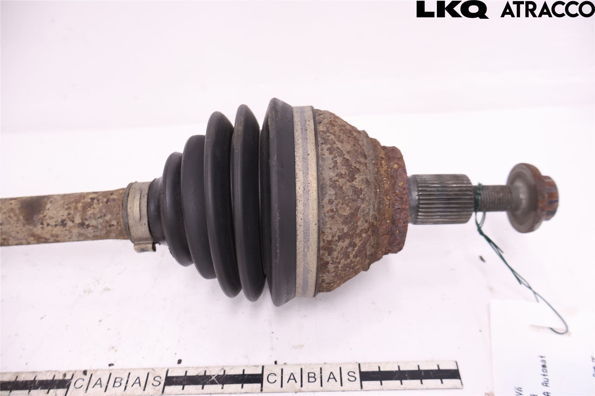 Volkswagen VW PASSAT 15-19 Drivaksel Foran Kompl Venstre