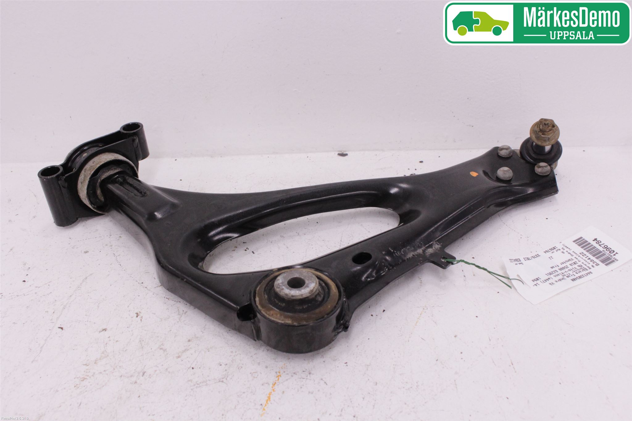 Mercedes-Benz MB VITO/V-KLASS (W640,W447,W448) 14- Bærearm Foran Venstre Nedre