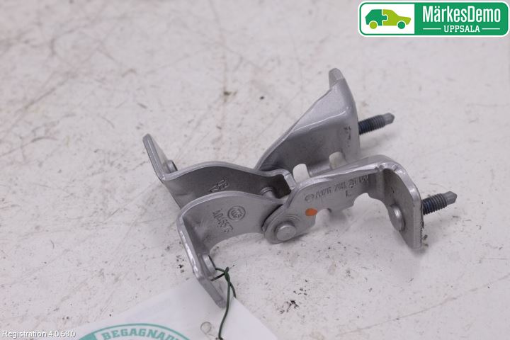 Mercedes-Benz MB A-KLASS (W176) 13-18 Bakluke Hengsel Venstre