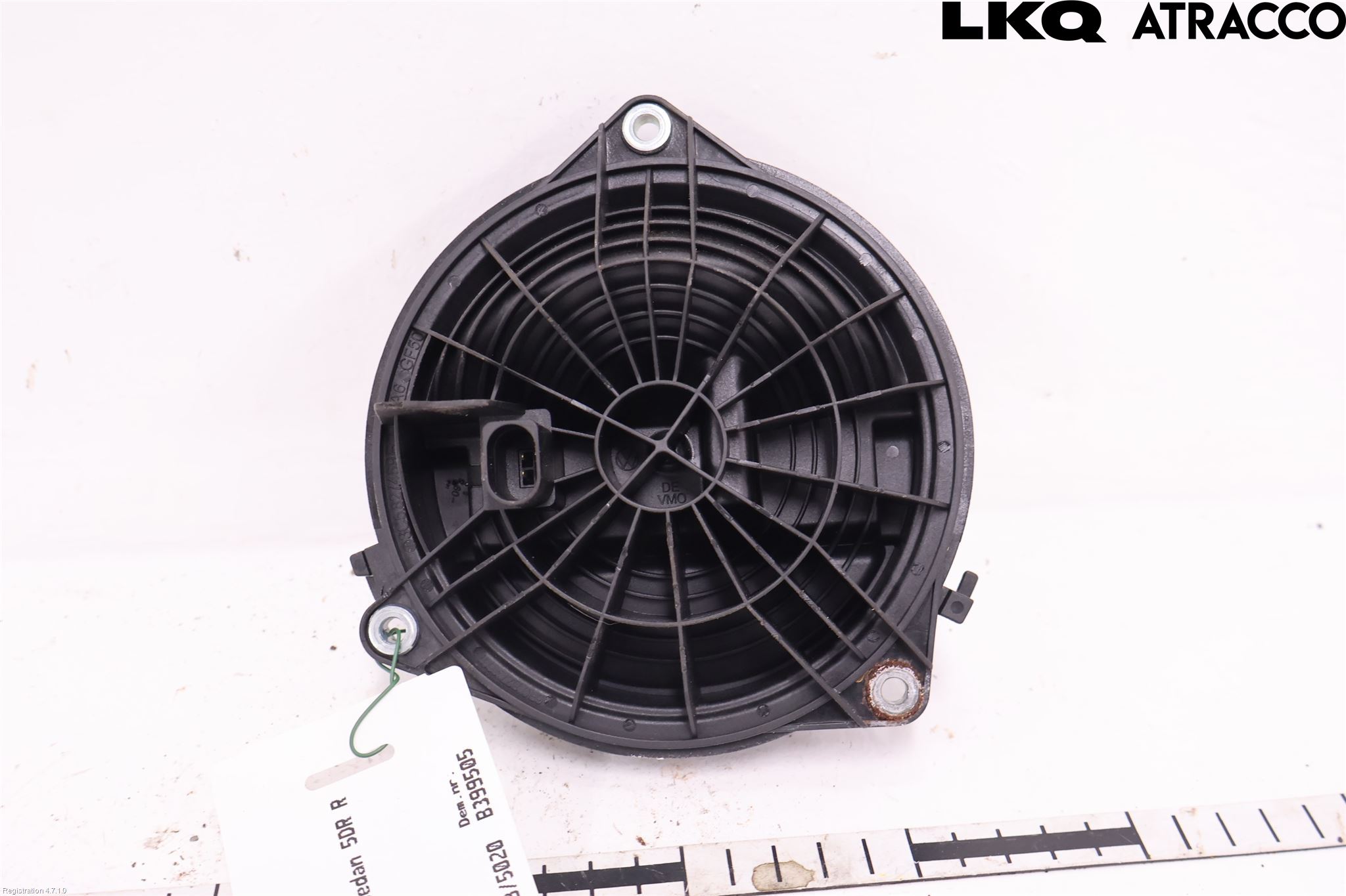 Volkswagen VW GOLF VI 09-13 Bakluke Handtak Ytre