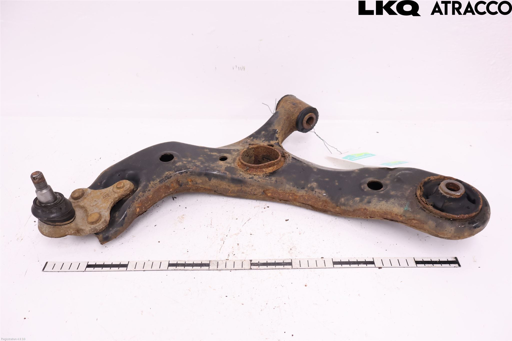 Toyota AURIS 13-19 Bærearm Foran Venstre Nedre