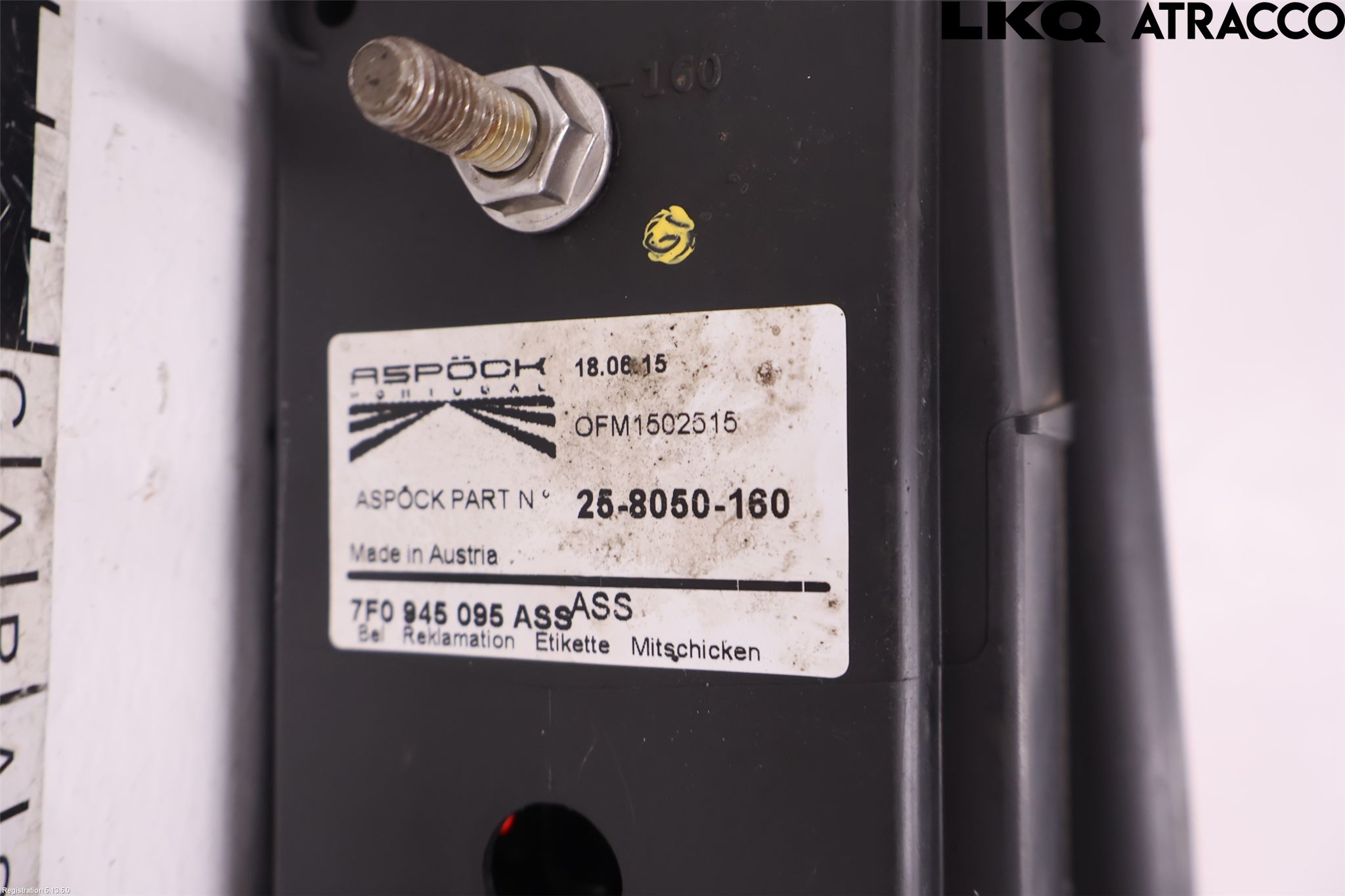 Volkswagen VW TRANSP/CARAVELLE (T5) 04-15 Baklykt Venstre