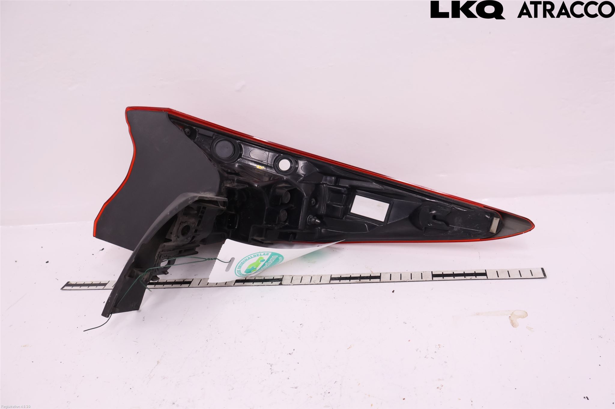 Toyota PRIUS (ZVW50) 16-21 Baklykt Venstre