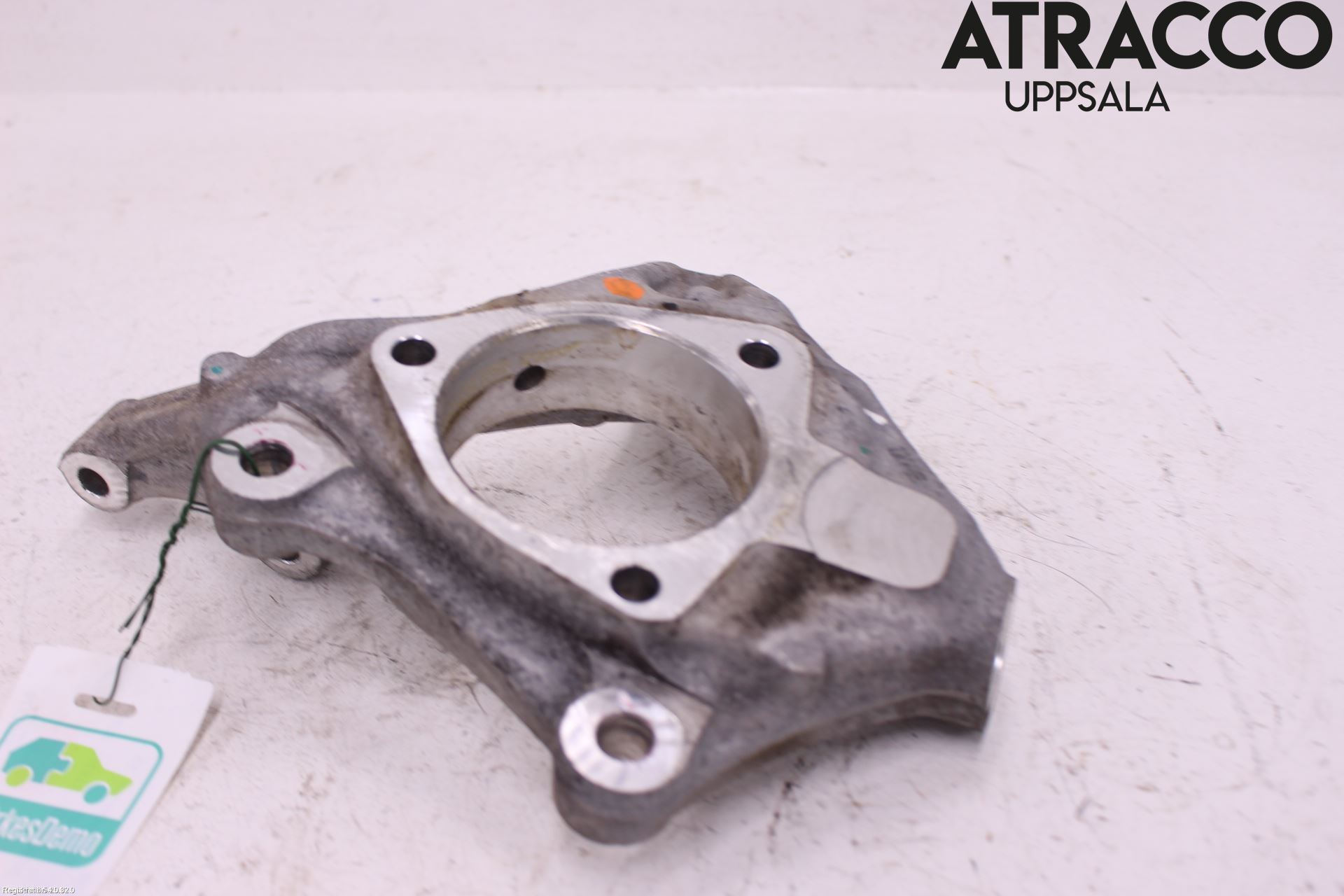 Opel ASTRA K 16-22 Spindel Vf