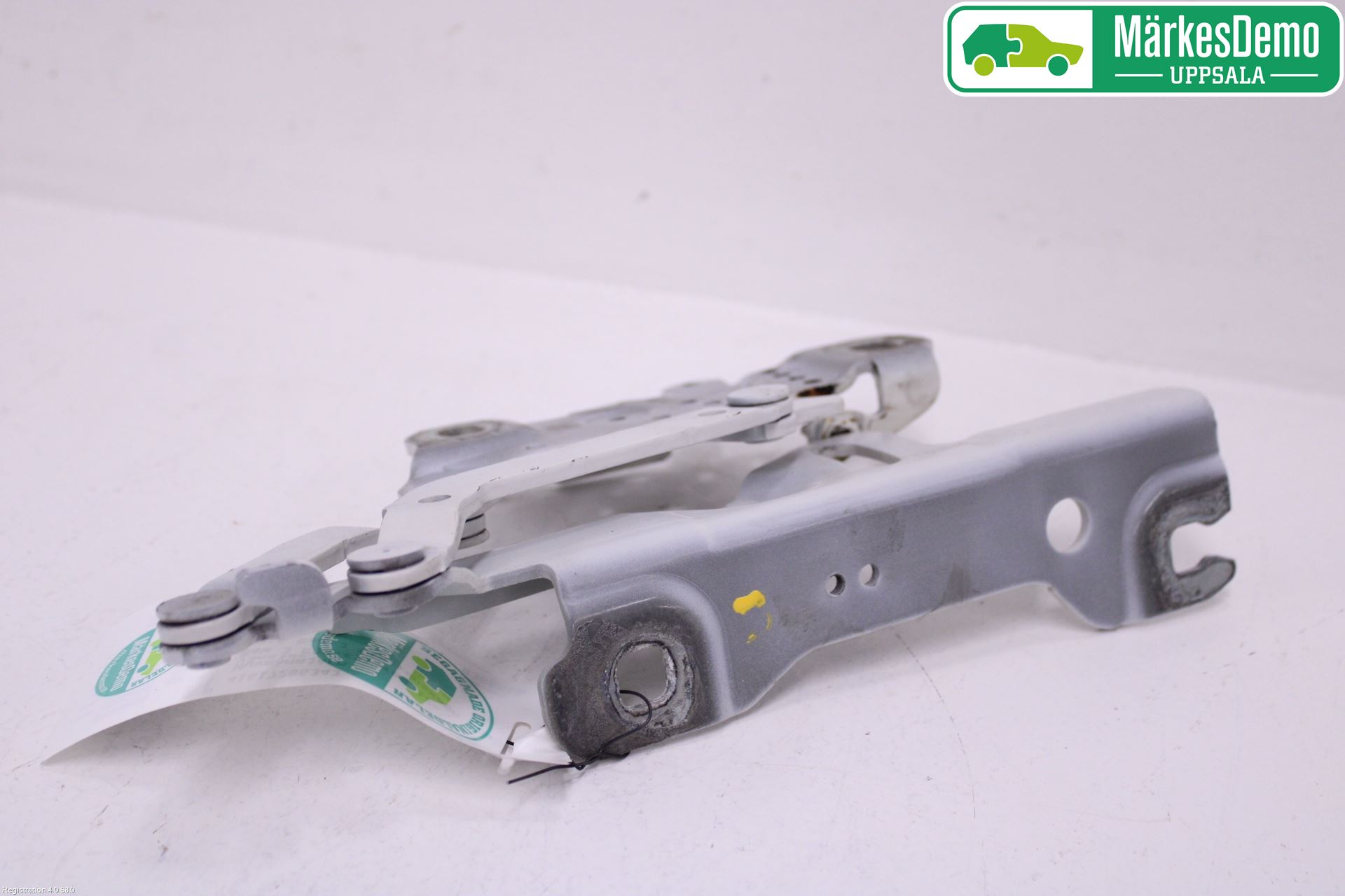 BMW 3 F30/F31/F80 12-19 Panser Hengsel - Hengsler