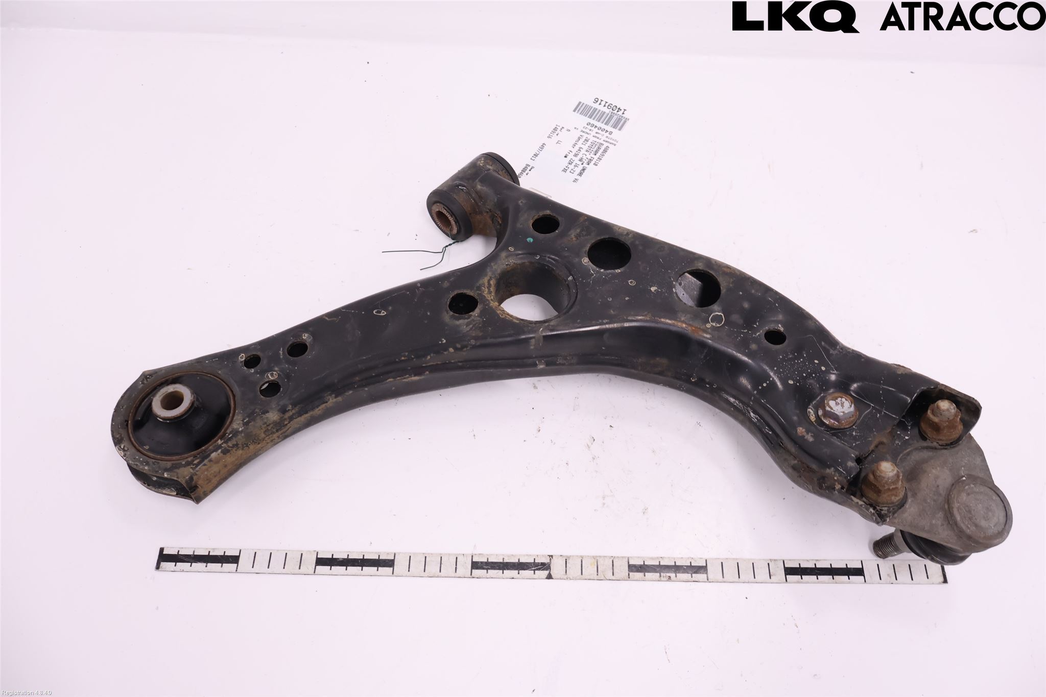 Toyota C-HR 16-23 Bærearm Foran Venstre Nedre