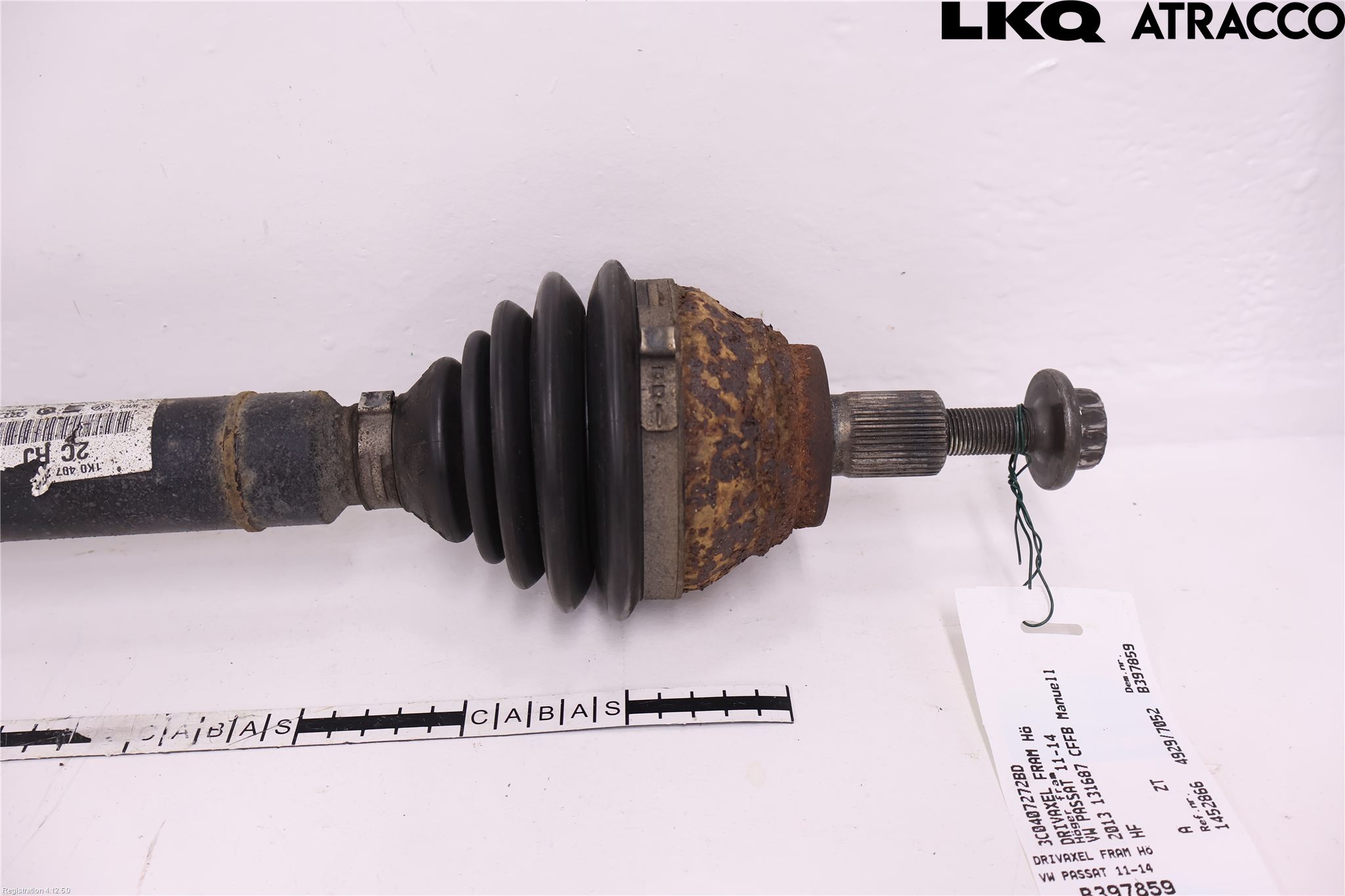 Volkswagen VW PASSAT 11-14 Drivaksel Foran Kompl Høyre